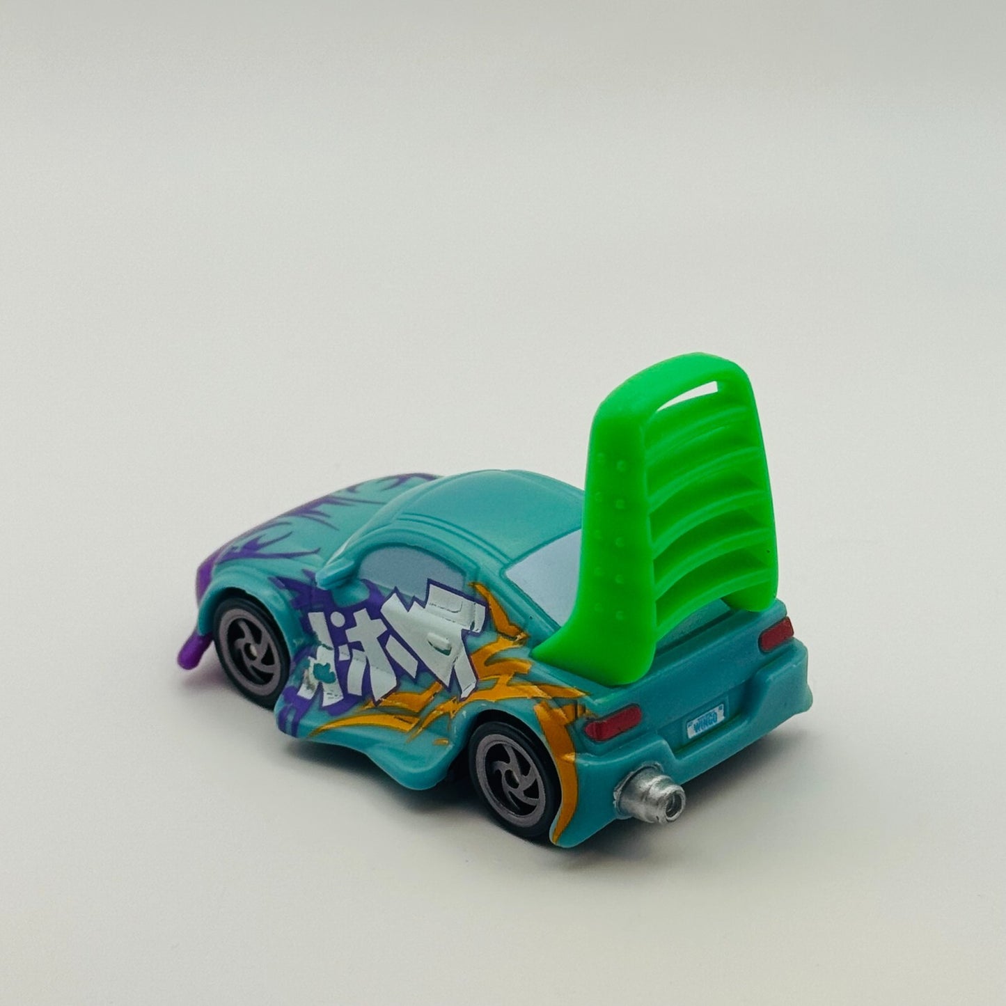 Disney Pixar Cars - COLOR CHANGERS WINGO 2016 - 1:55 Scale