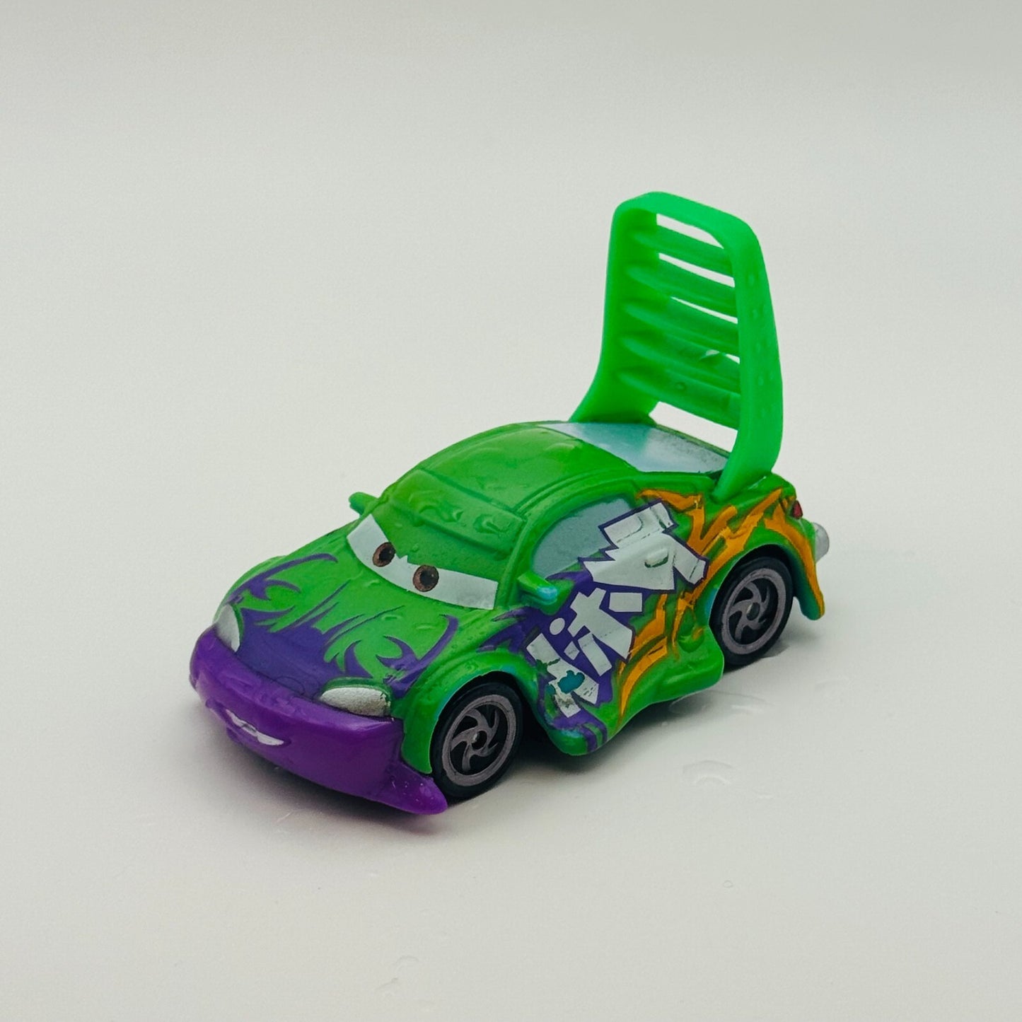 Disney Pixar Cars - COLOR CHANGERS WINGO 2016 - 1:55 Scale