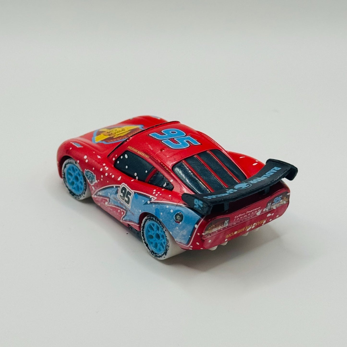 Disney Pixar Cars - ICE RACERS LIGHTNING MCQUEEN - 1:55 Diecast