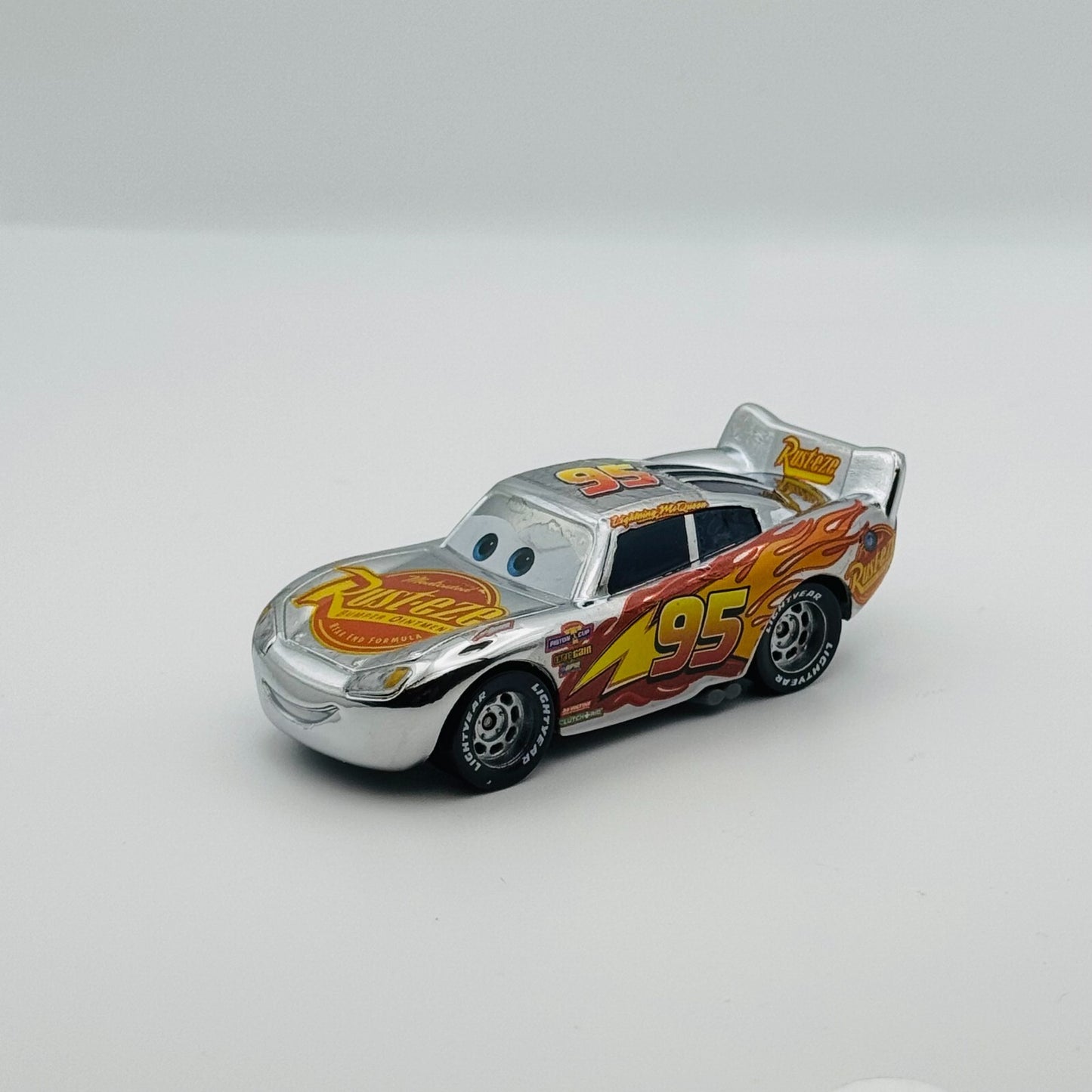 Disney Pixar Cars - SILVER CHROME LIGHTNING McQUEEN Factory Custom- 1:55 Diecast