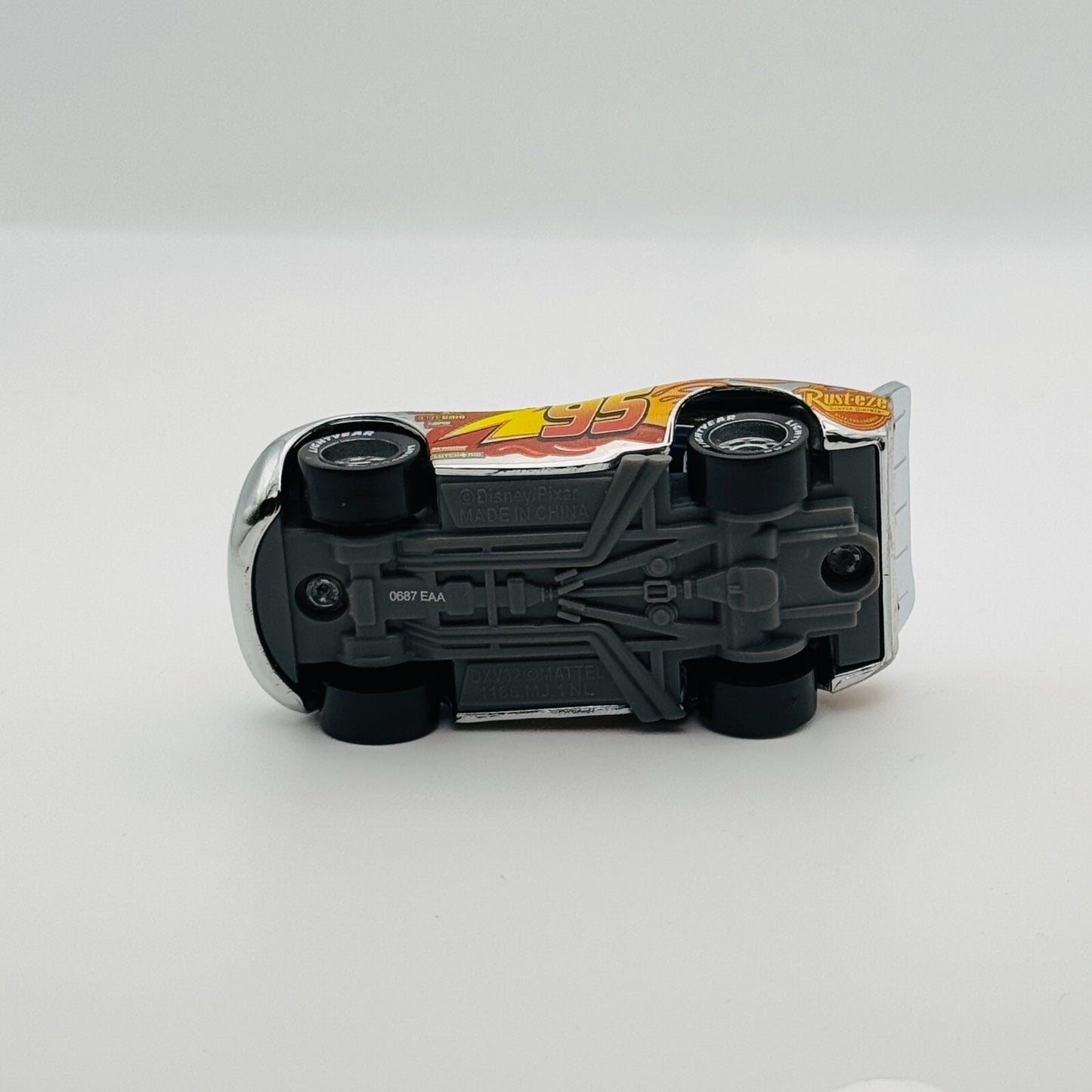 Disney Pixar Cars - SILVER CHROME LIGHTNING McQUEEN Factory Custom- 1:55 Diecast