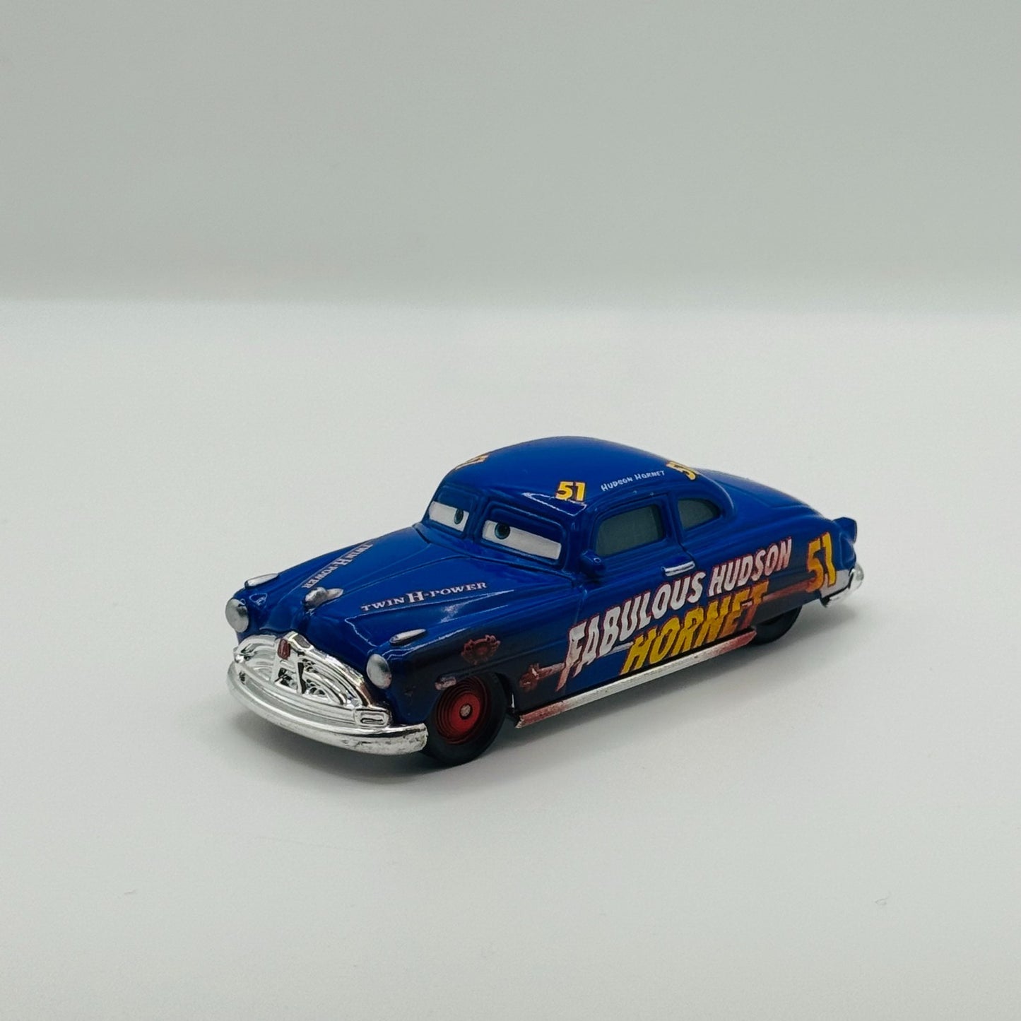 Disney Pixar Cars - DIRT TRACK FABULOUS HUDSON HORNET Cars 3 - 1:55 Diecast
