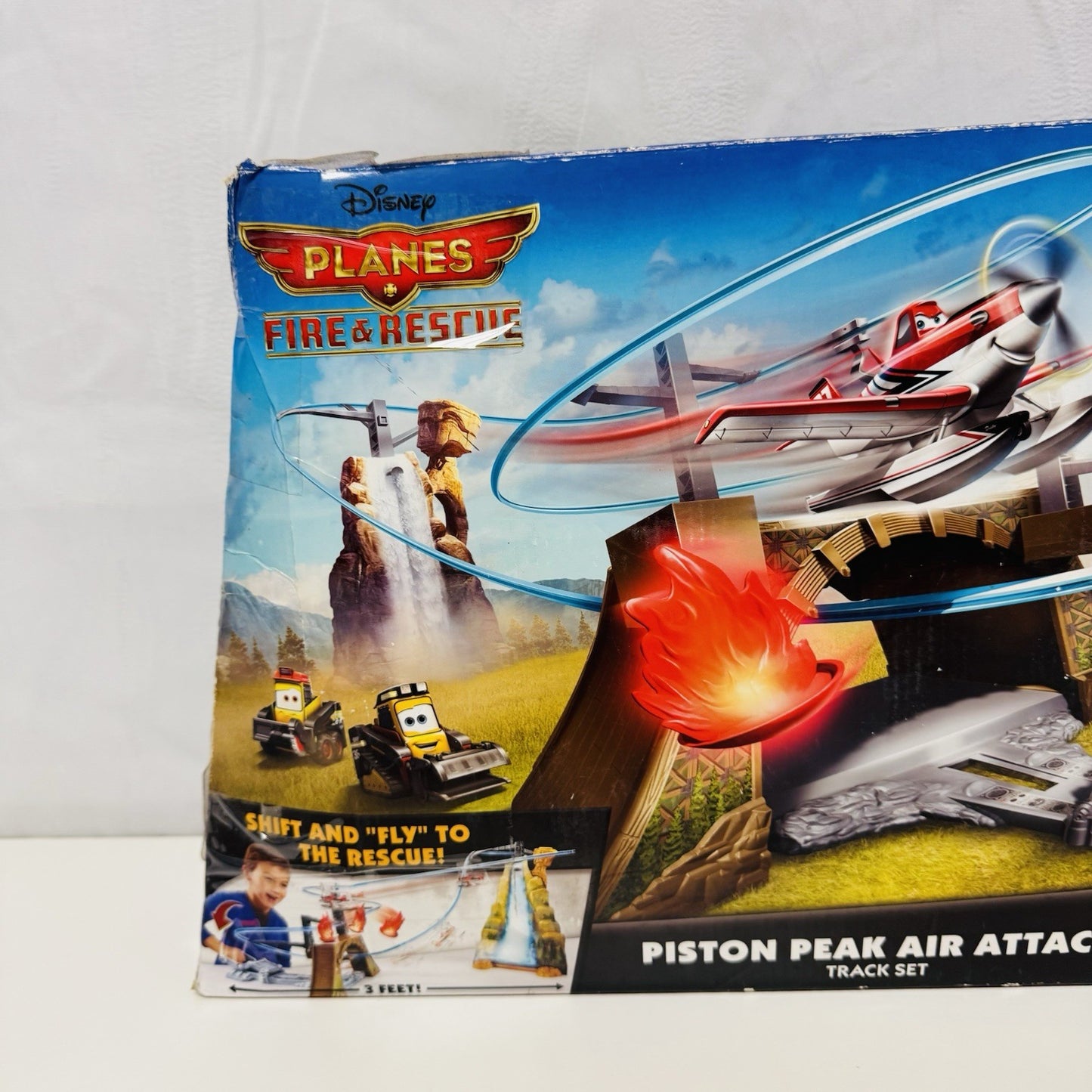 Disney Planes - PISTON PEAK AIR ATTACK Track Set Action Shifters - 1:55 Scale