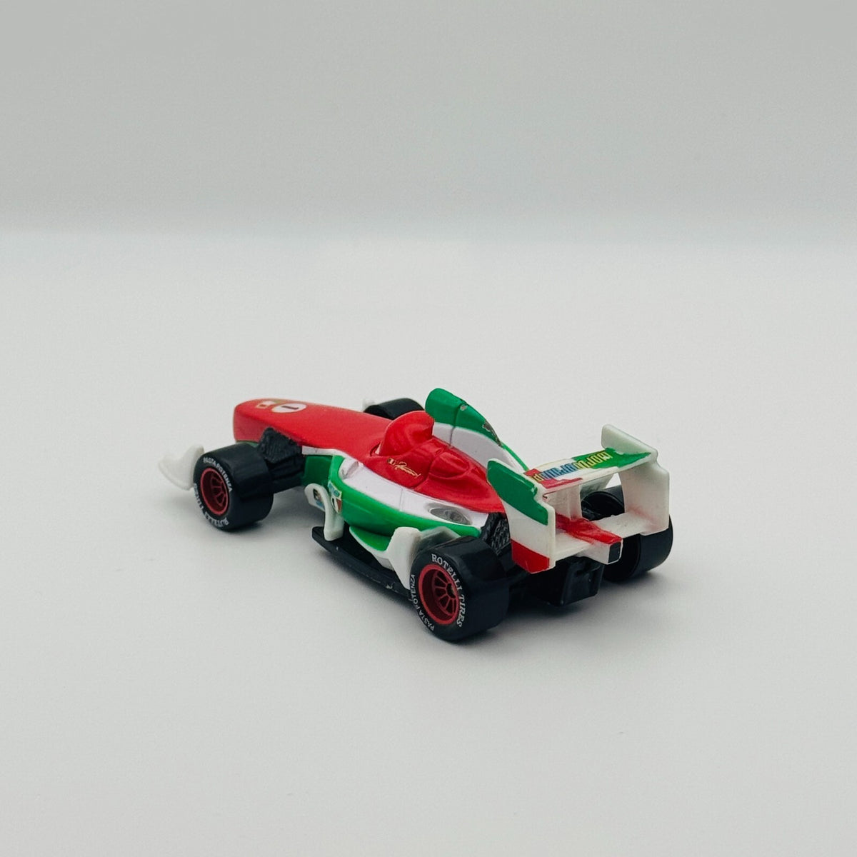 Disney Pixar Cars - INTERVIEW FRANCESCO BERNOULLI Mel Dorado 2014 - 1:55 Diecast