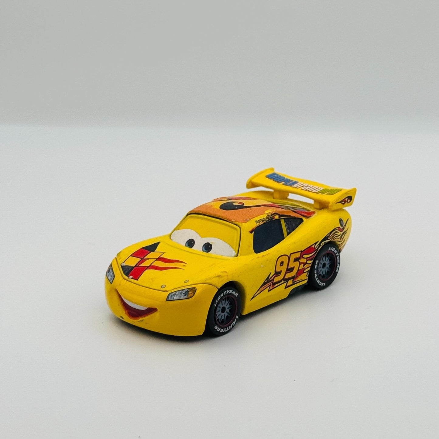 Disney Pixar Cars - SPAIN LIGHTNING MCQUEEN Factory Custom - 1:55 Diecast
