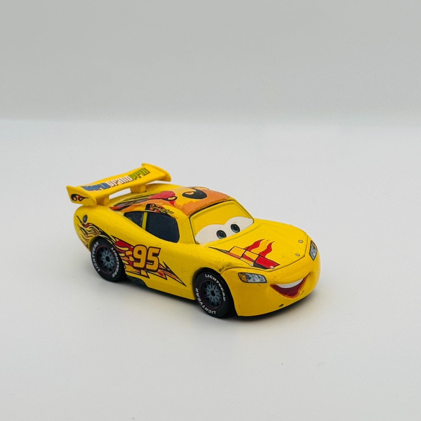 Disney Pixar Cars - SPAIN LIGHTNING MCQUEEN Factory Custom - 1:55 Diecast