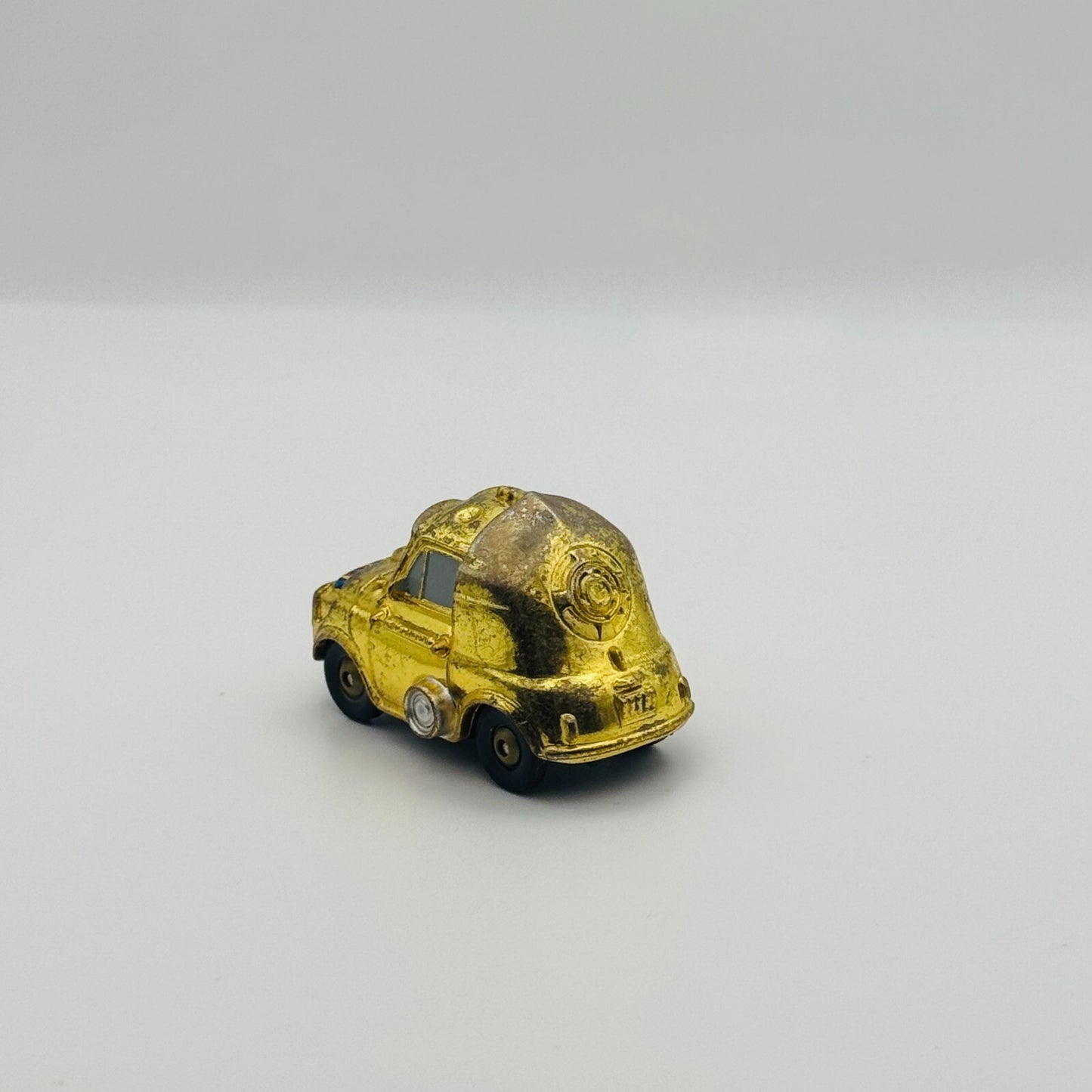 Disney Pixar Cars - LUIGI AS C-3PO STAR WARS - 1:55 Diecast