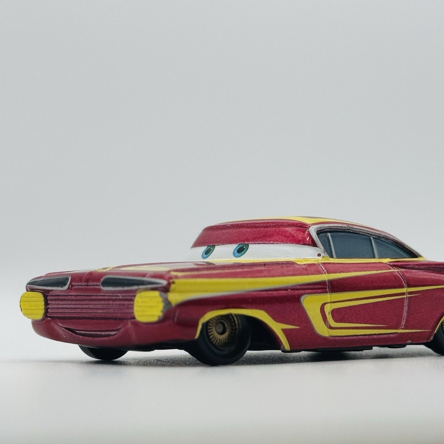 Disney Pixar Cars - RETRO RAMONE STORY TELLERS 2008 - 1:55 Diecast