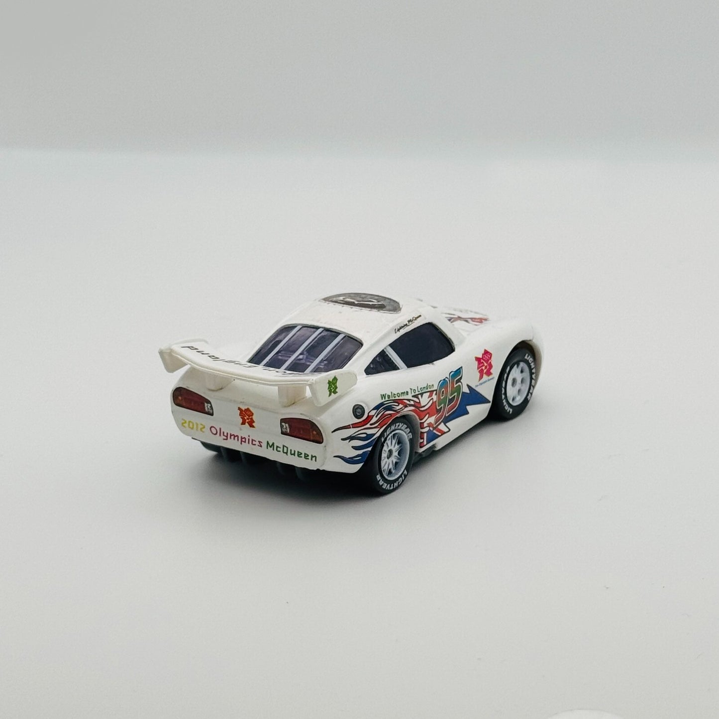 Disney Pixar Cars - 2012 LONDON OLYMPICS MCQUEEN Factory Custom - 1:55 Diecast