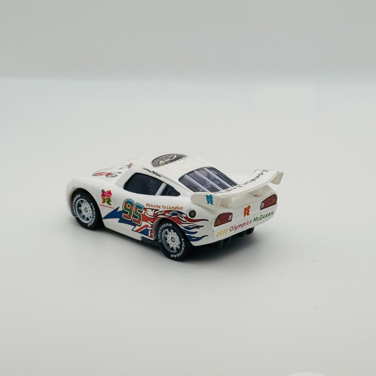 Disney Pixar Cars - 2012 LONDON OLYMPICS MCQUEEN Factory Custom - 1:55 Diecast