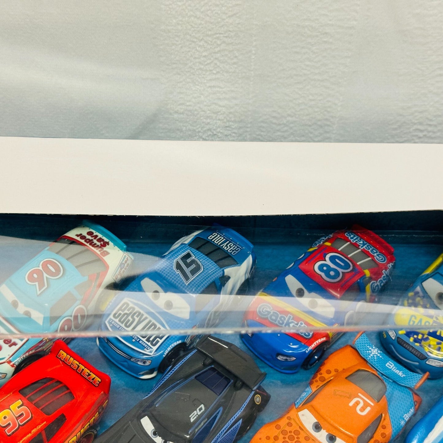 Disney Pixar Cars PISTON CUP RACE 11-PACK CHINA CAM SPINNER CARL CLUTCHEN MATER