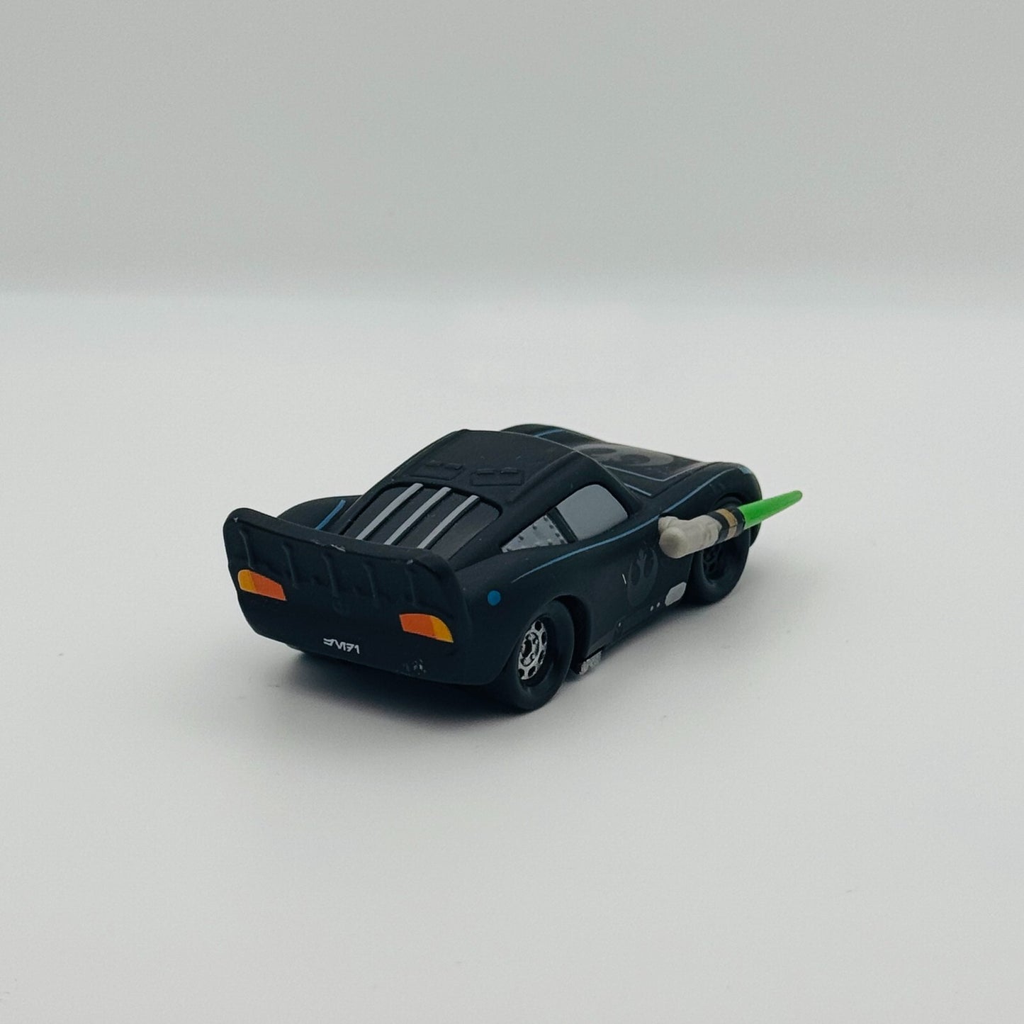 Disney Pixar Cars - MCQUEEN AS JEDI LUKE SKYWALKER STAR WARS - 1:55 Diecast