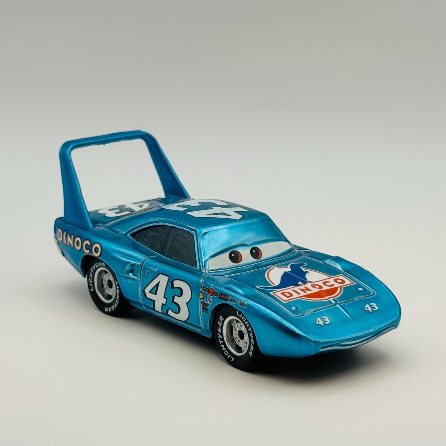 Disney Pixar Cars - METALLIC KING FACTORY CUSTOM 2010 - 1:55 Diecast
