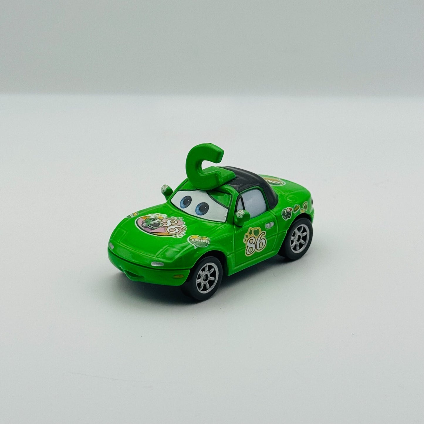 Disney Pixar Cars - CHICK FAN TIA - 1:55 Diecast