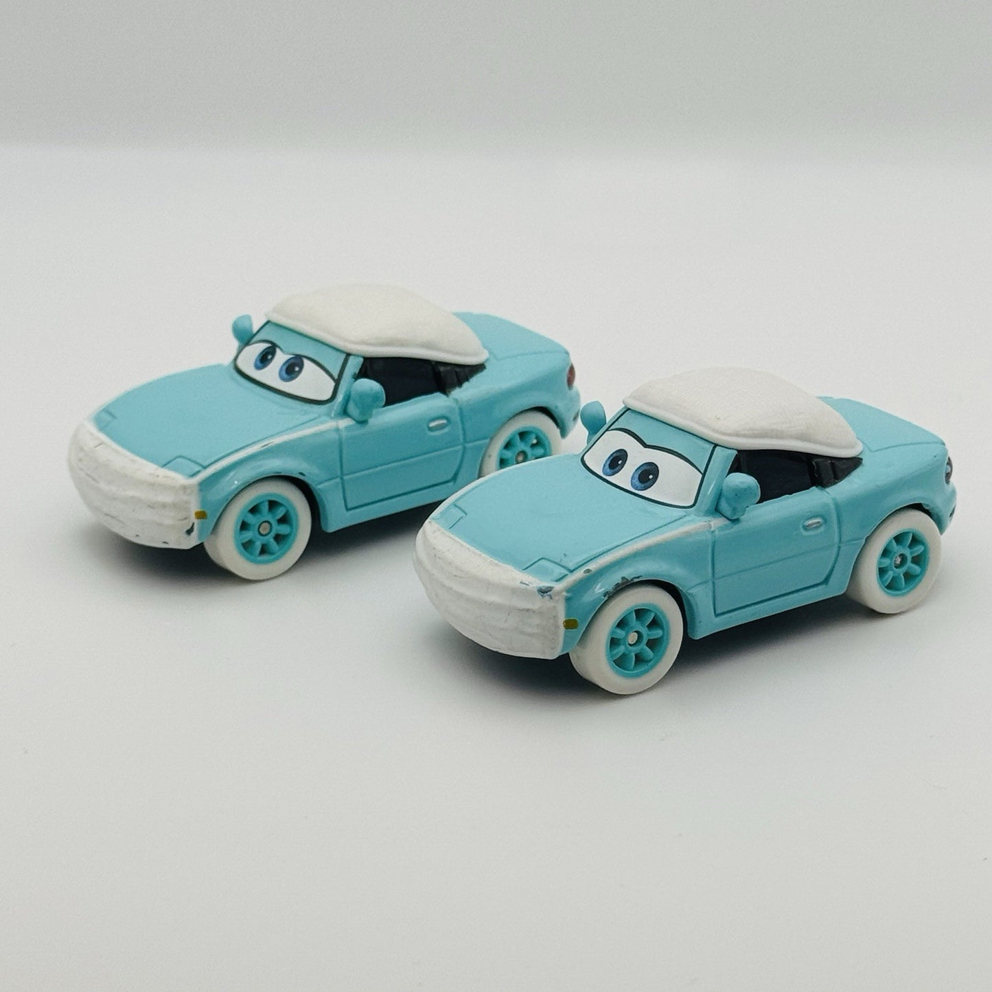 Disney Pixar Cars Toon - NURSE MIA & TIA Rescue Squad Mater 2010 - 1:55 Diecast
