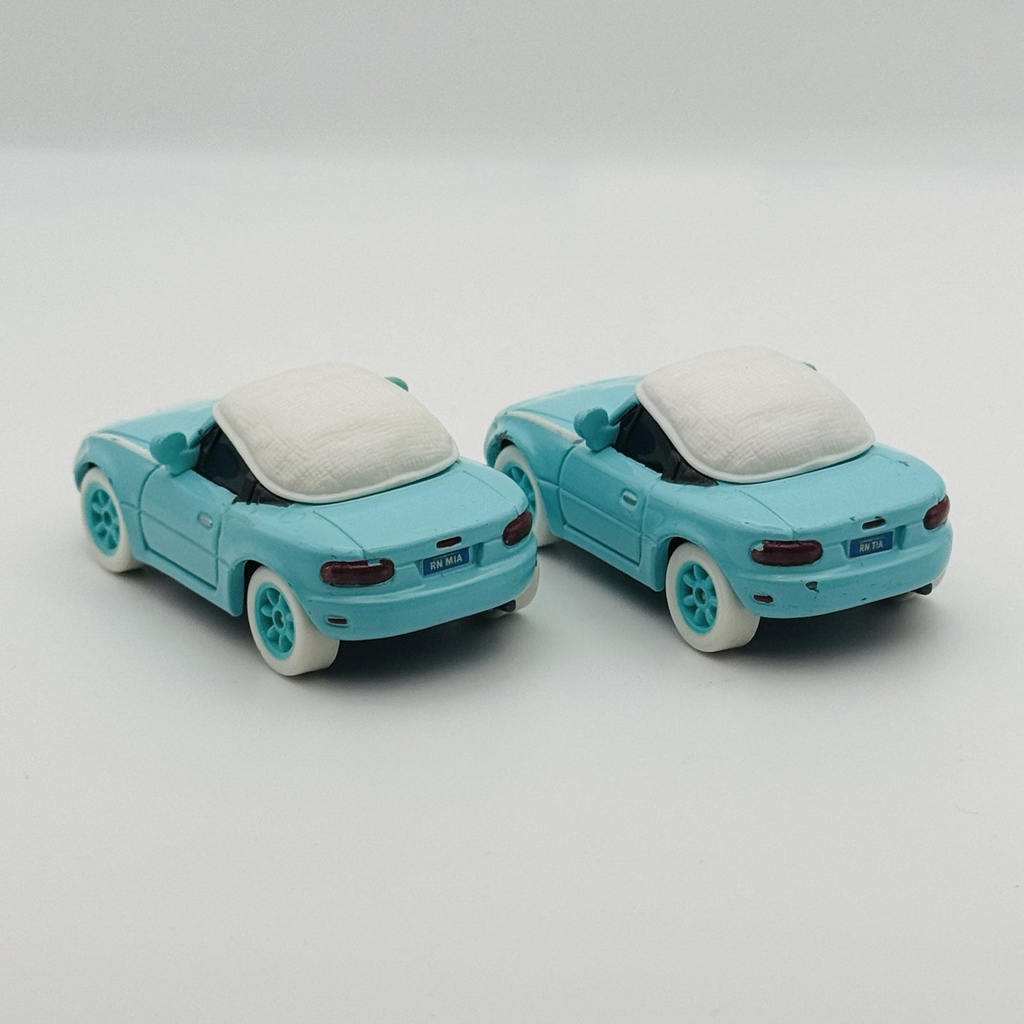 Disney Pixar Cars Toon - NURSE MIA & TIA Rescue Squad Mater 2010 - 1:55 Diecast