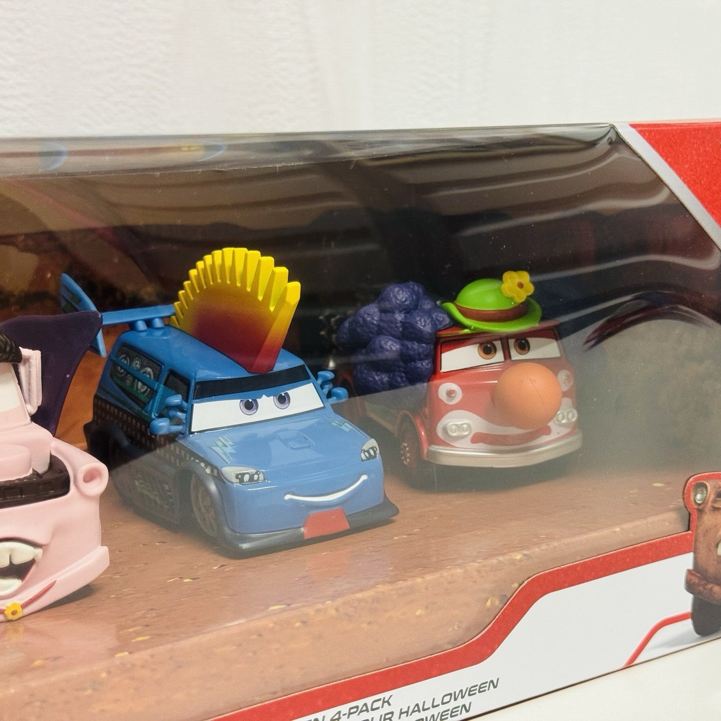 Disney Pixar Cars - HALLOWEEN 4-PACK CLOWN RED, DJ, DRACULA MATER - 1:43 Diecast