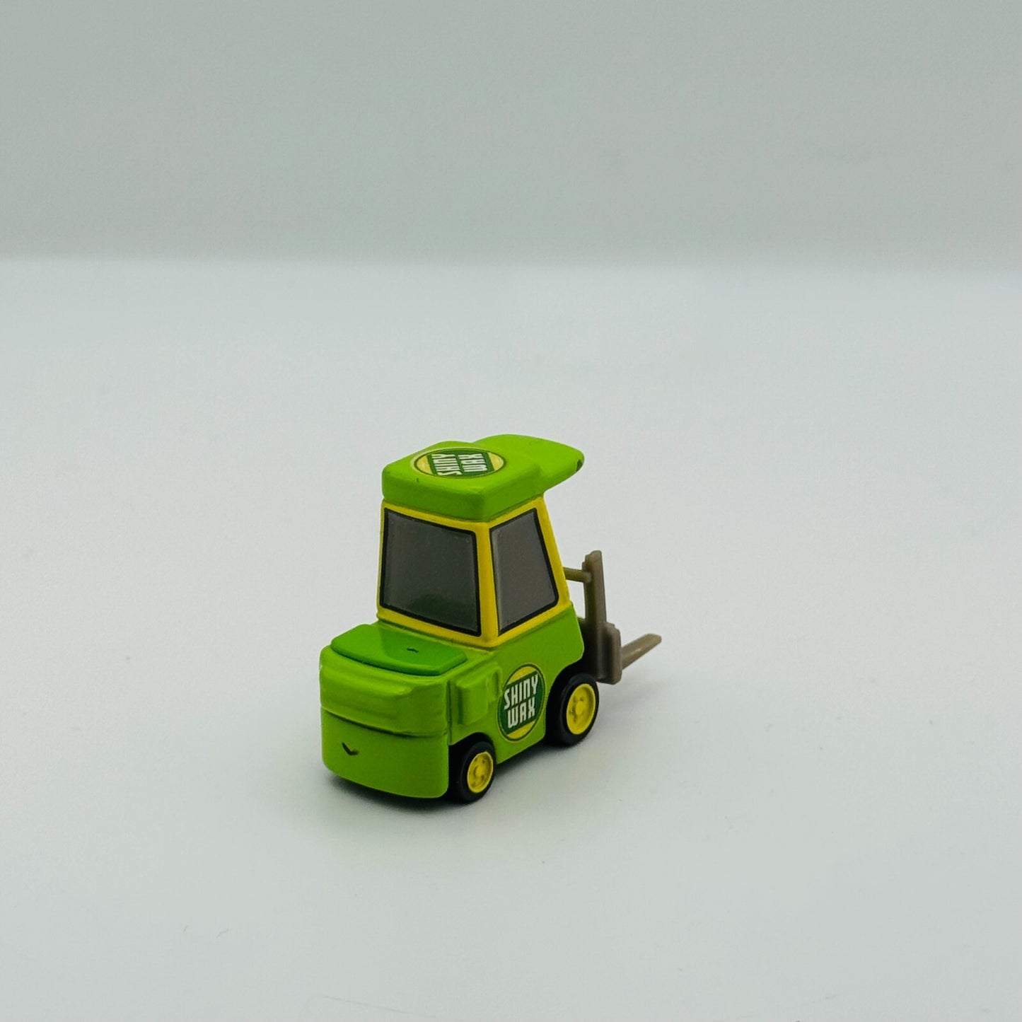 Disney Pixar Cars - SHINY WAX PITTY NEBEKENZER SCHMIDT - 1:55 Diecast
