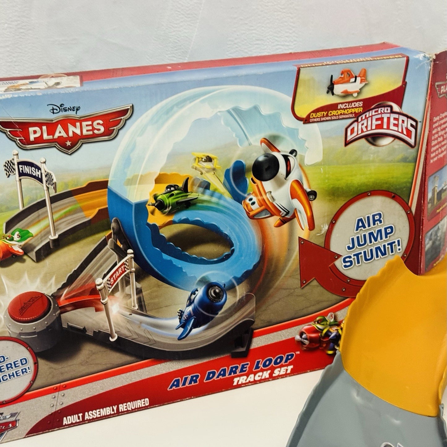 Disney Planes - Micro Drifters AIR DARE LOOP TRACK SET Wings Around The Globe