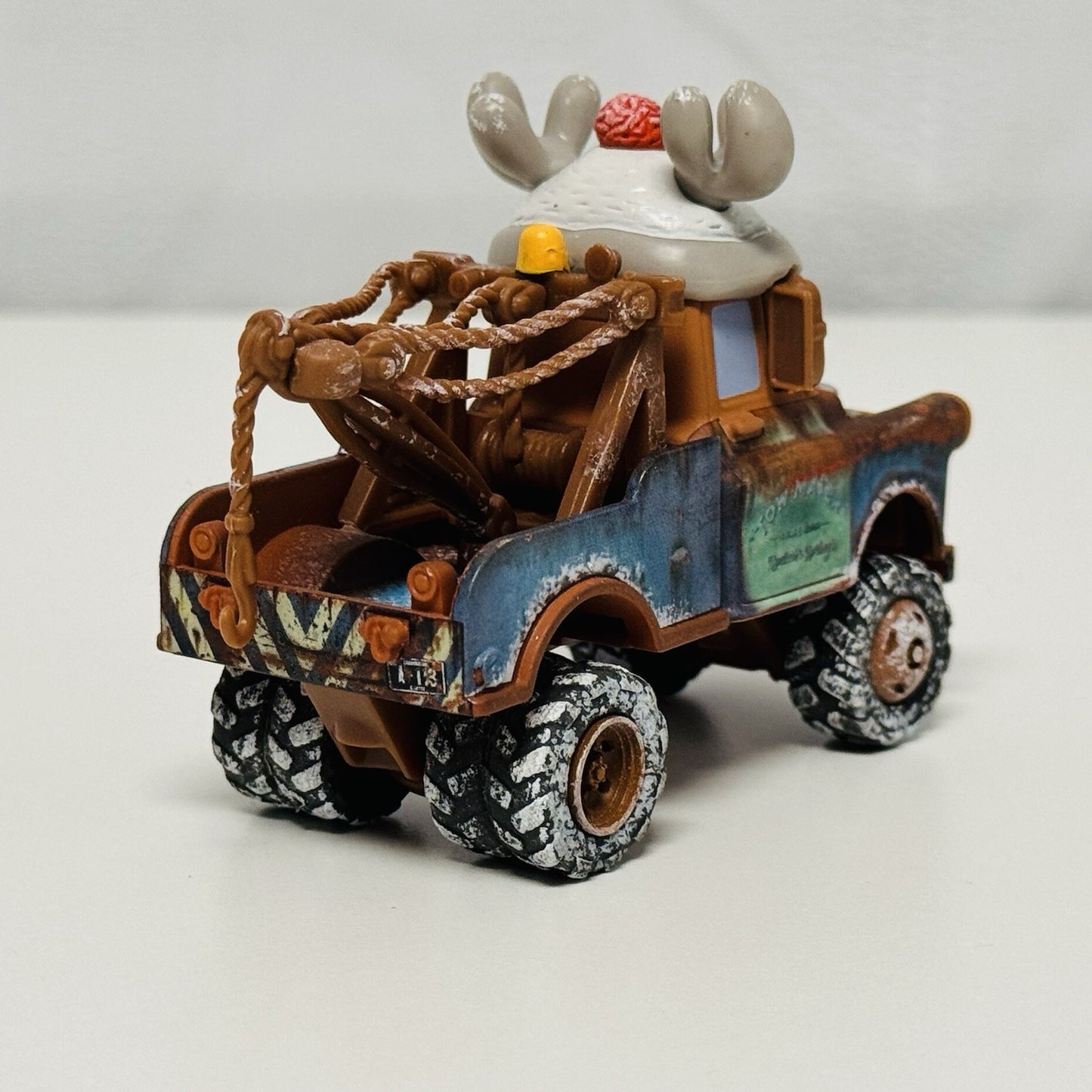 Disney Pixar Cars - REINDEER MATER SAVES CHRISTMAS (RUBBER TIRES) - 1:55 Diecast