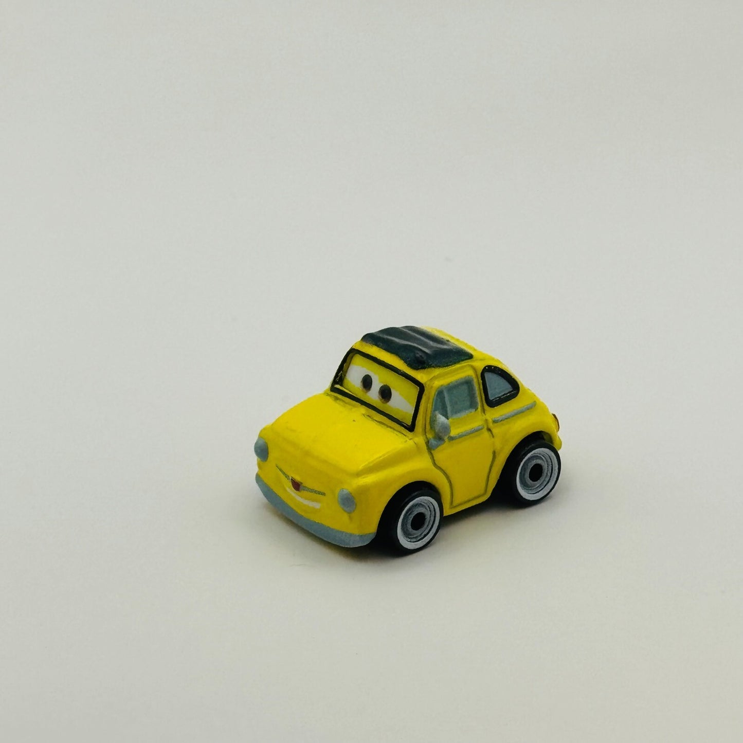 Disney Pixar Cars - Mini Racers LUIGI - Diecast