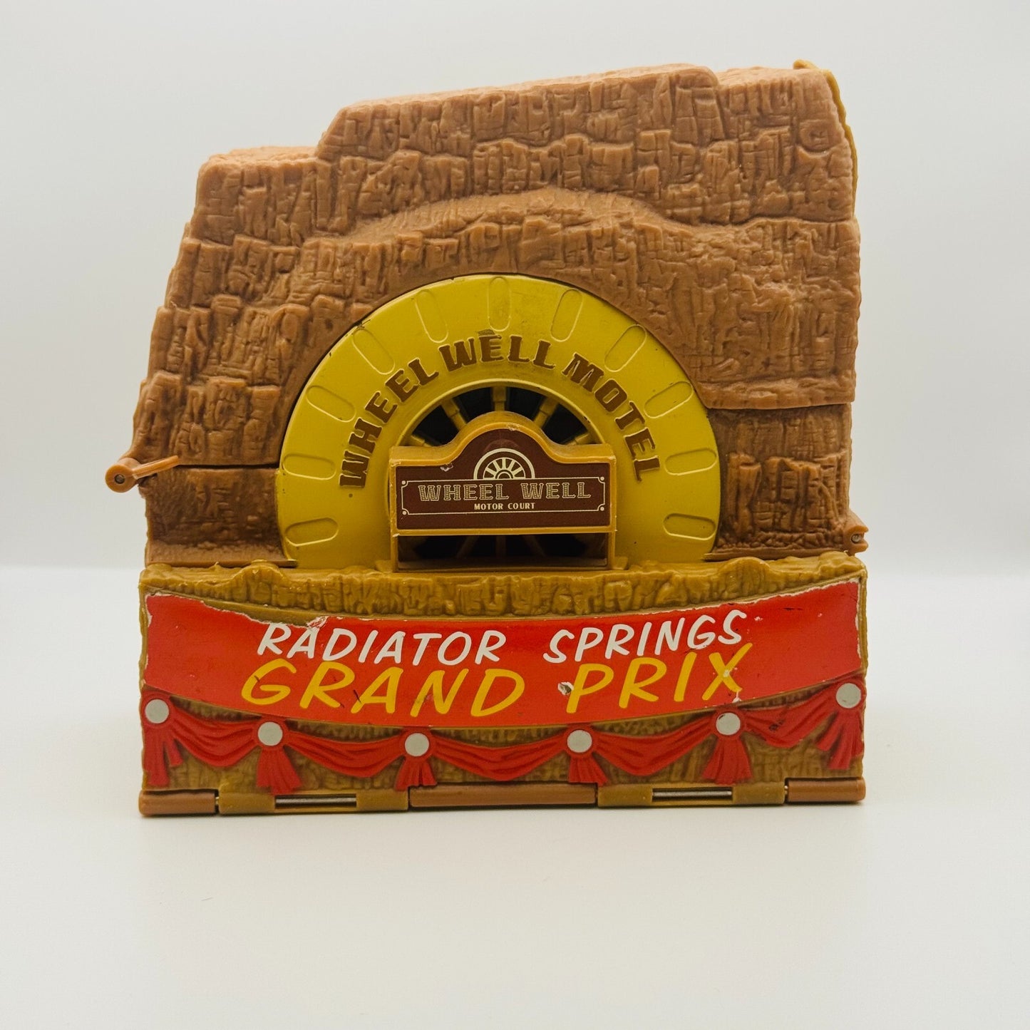 Disney Pixar Cars - Mini Adventures WHEEL WELL MOTEL SET Radiator Springs - RARE