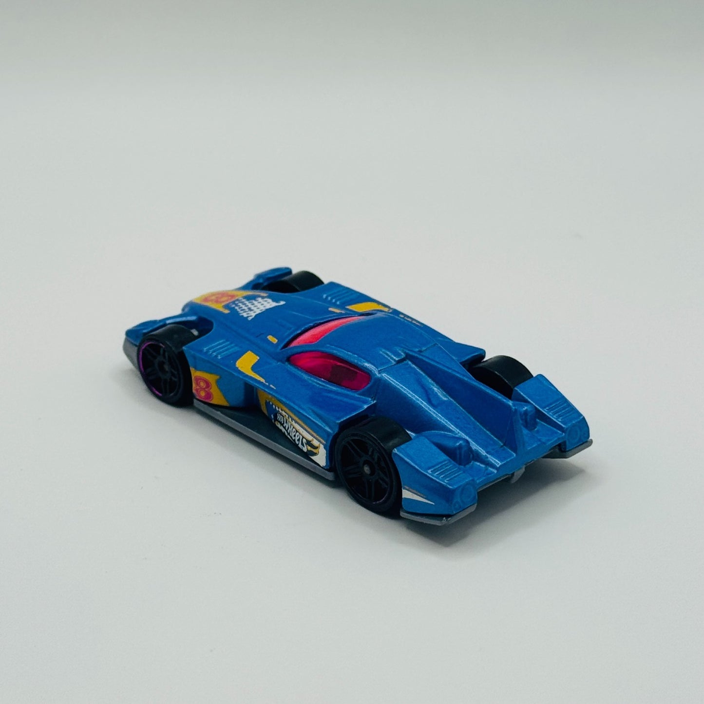 Hot Wheels - FORMUL8R CAR Blue/ Pink #8 - 1:64 Scale Diecast