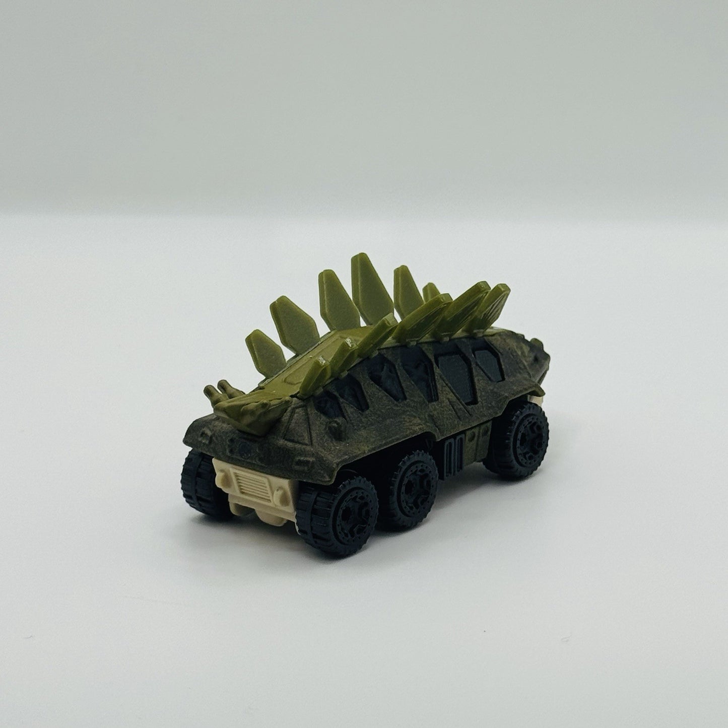 Hot Wheels - JURASSIC WORLD STEGOSAURUS Character Cars - 1:64 Scale Diecast