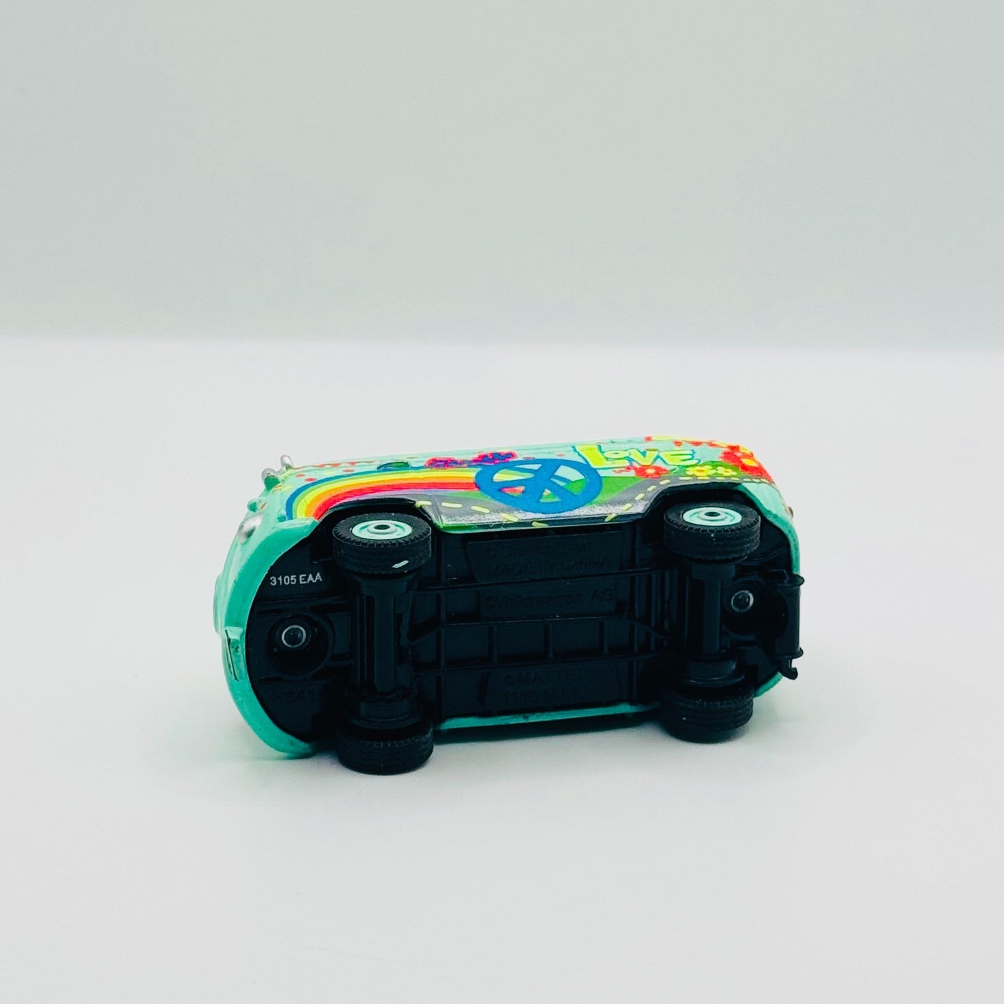 Disney Pixar Cars - PRECISION SERIES GLOW FILLMORE SET EXCLUSIVE - 1:55 Diecast