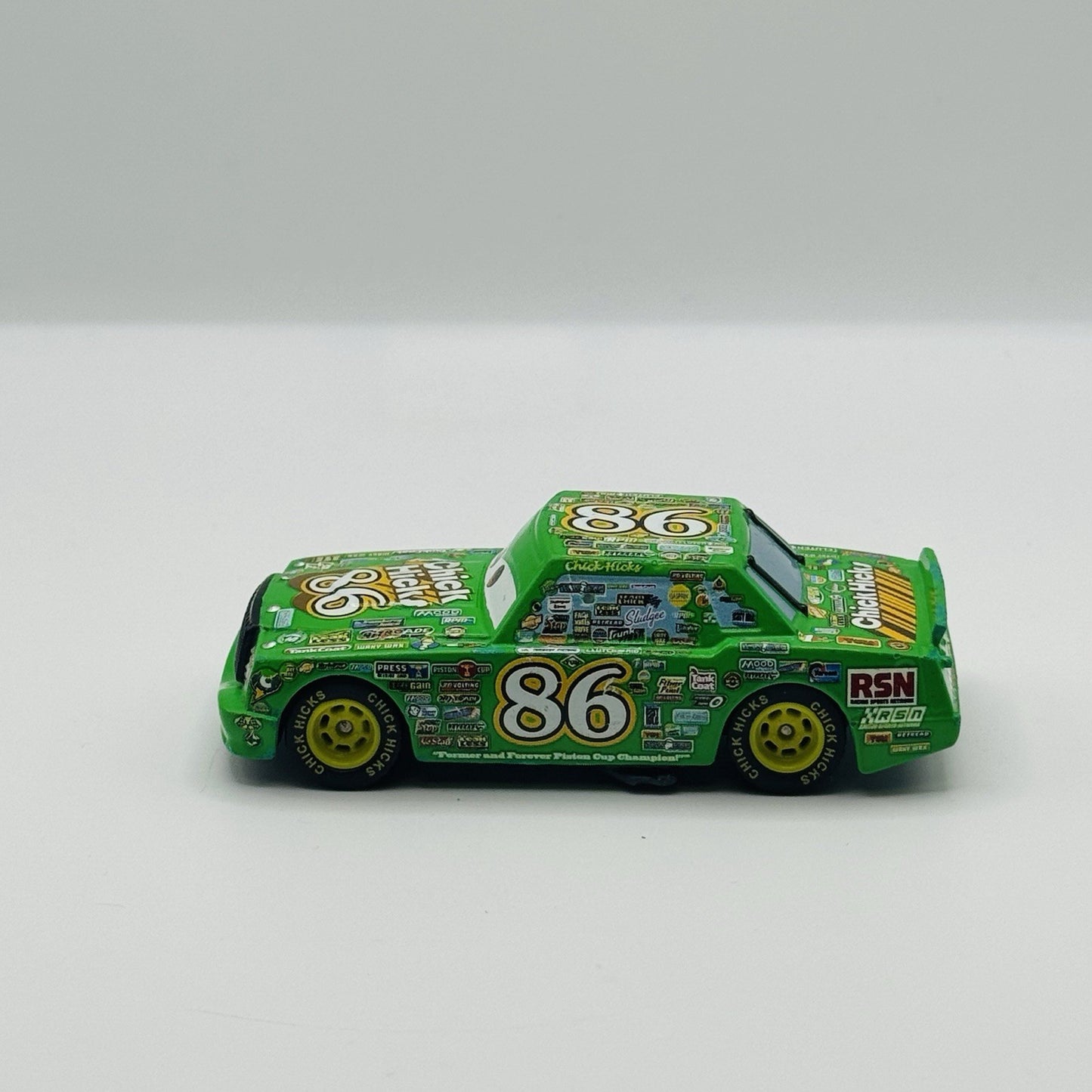 Disney Pixar Cars - CARS 3 CHICK HICKS RUBBER TIRES Scavenger Hunt 1:55 Diecast