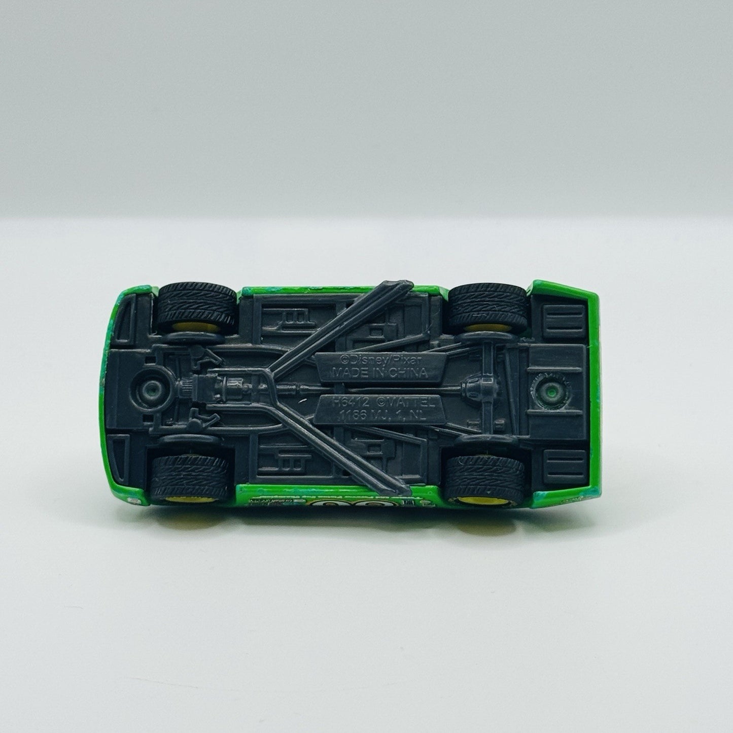 Disney Pixar Cars - CARS 3 CHICK HICKS RUBBER TIRES Scavenger Hunt 1:55 Diecast