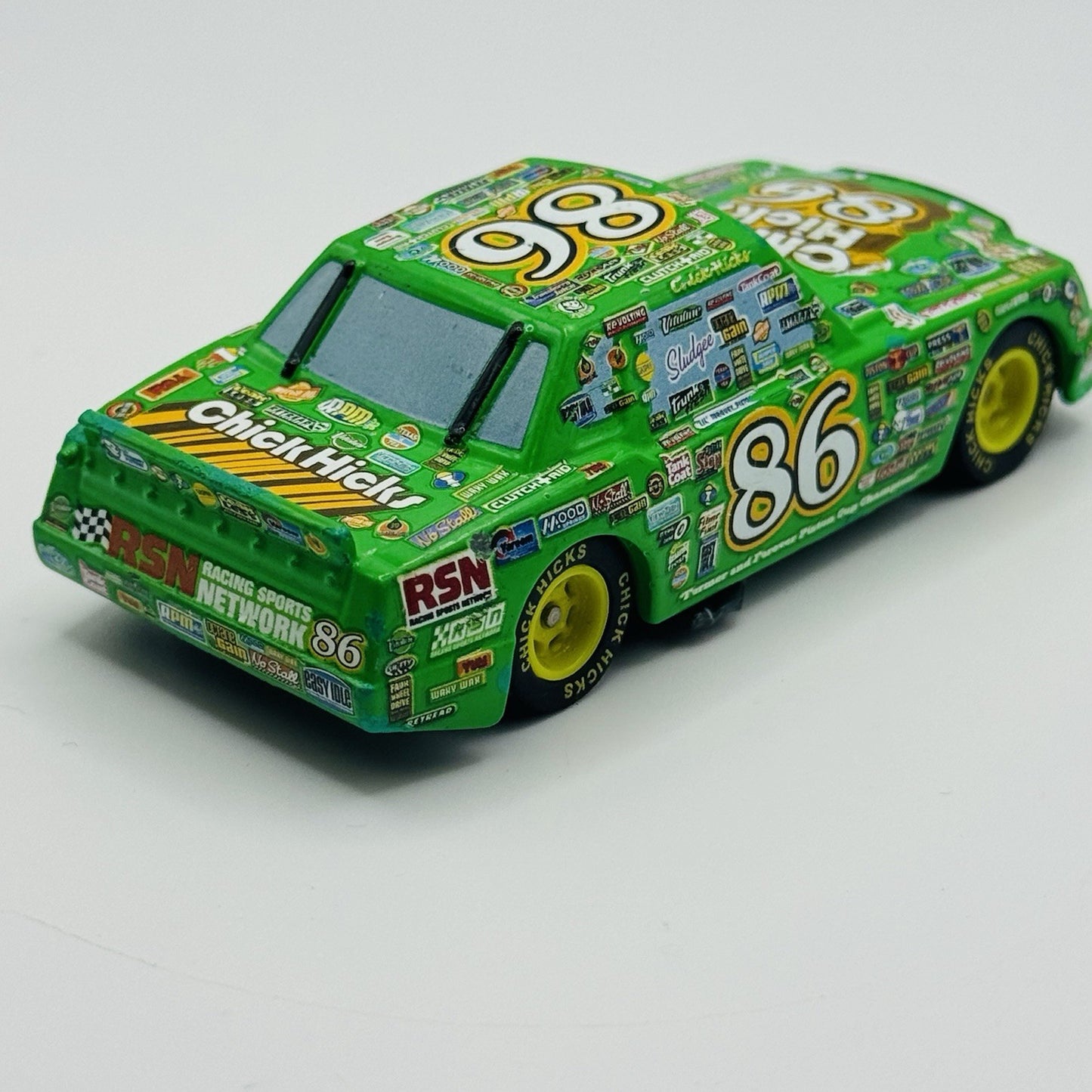 Disney Pixar Cars - CARS 3 CHICK HICKS RUBBER TIRES Scavenger Hunt 1:55 Diecast