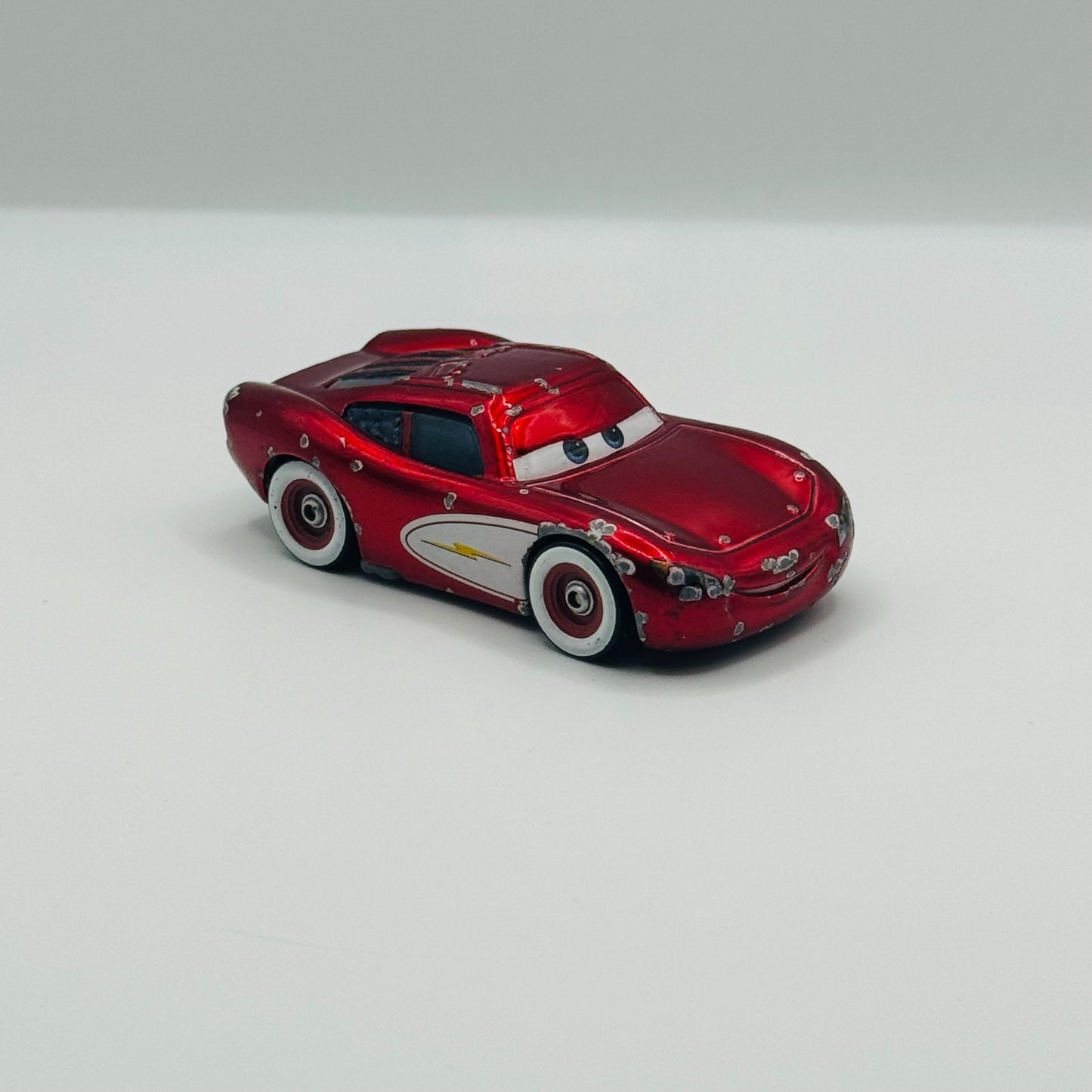 Disney Pixar Cars - CRUISIN' LIGHTNING MCQUEEN 2007 - 1:55 Diecast