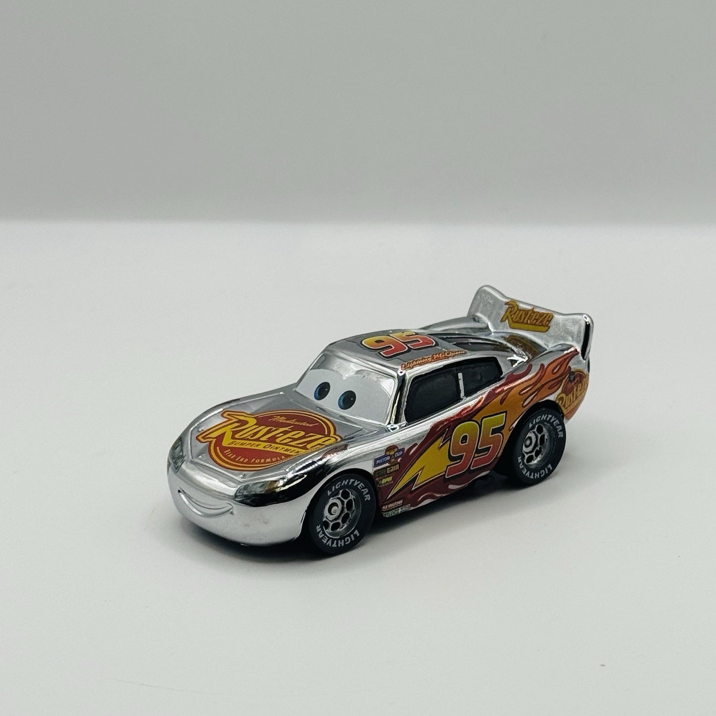 Disney Pixar Cars - SILVER CHROME LIGHTNING McQUEEN Factory Custom- 1:55 Diecast