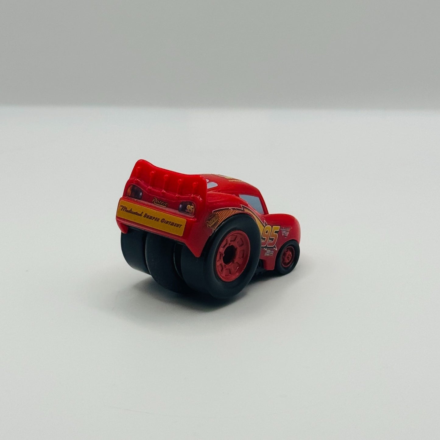 Disney Pixar Cars - RIPLASH. RACERS LIGHTING MCQUEEN - Mattel 2013