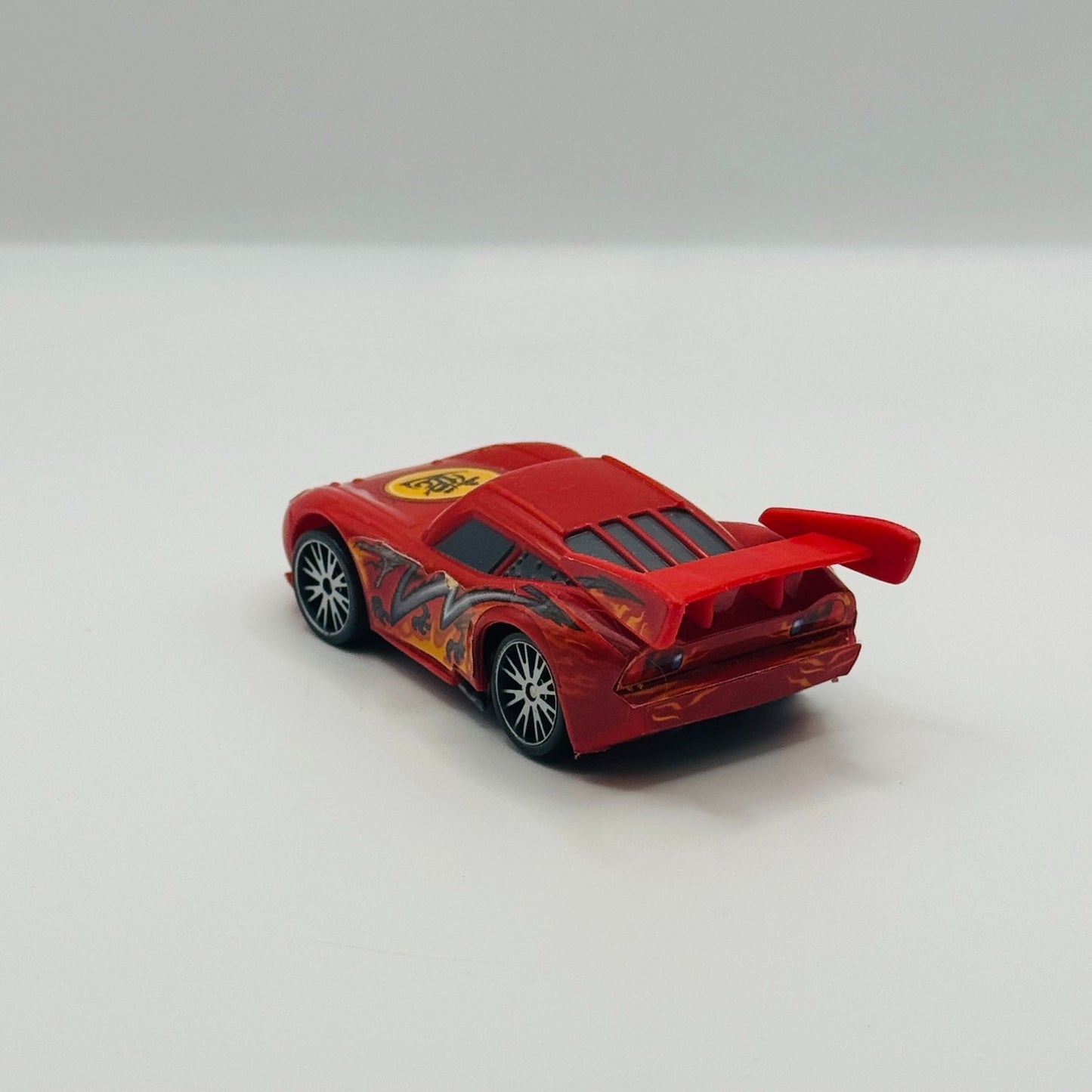 Disney Pixar Cars - FRIGHTENED DRAGON MCQUEEN Tokyo Mater - 1:55 Scale Plastic