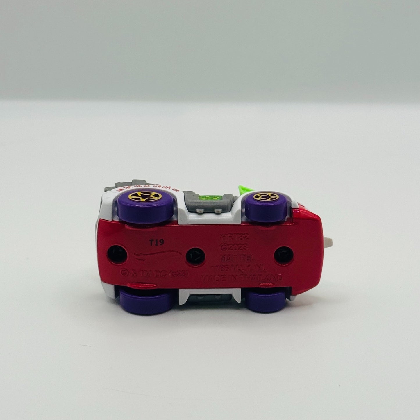 Hot Wheels - THE JOKER Racer Verse DC - 1:64 Scale Diecast