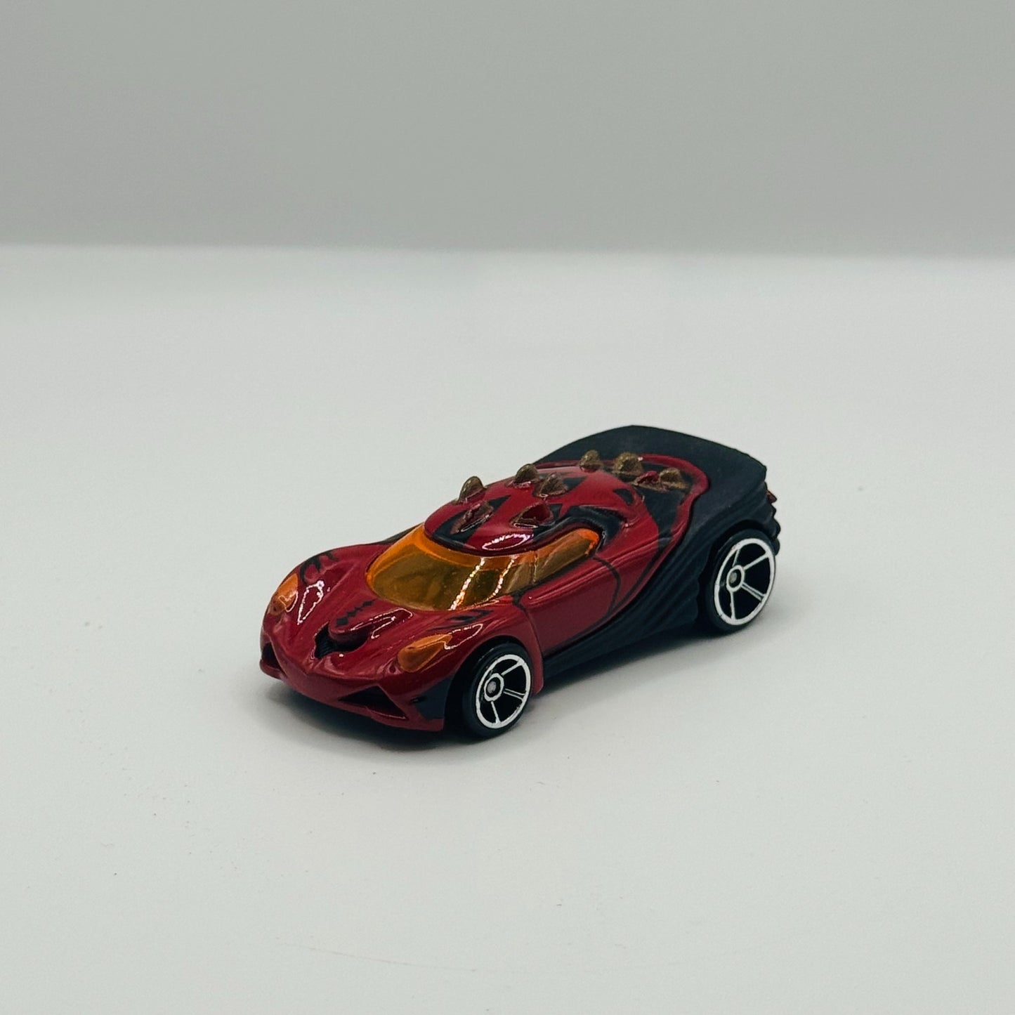 Hot Wheels - DATH MUAL STAR WARS Disney - 1:64 Scale Diecast