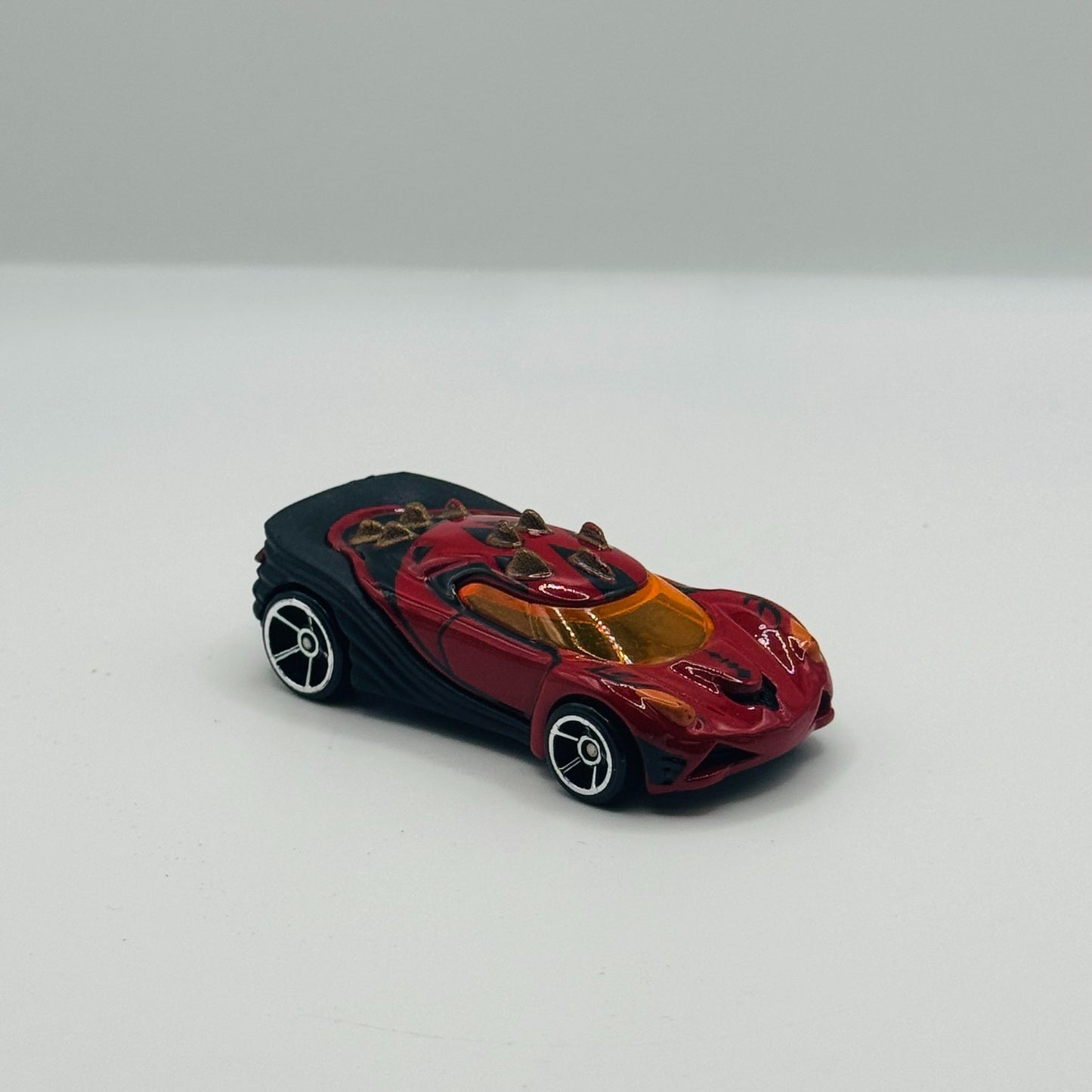 Hot Wheels - DATH MUAL STAR WARS Disney - 1:64 Scale Diecast