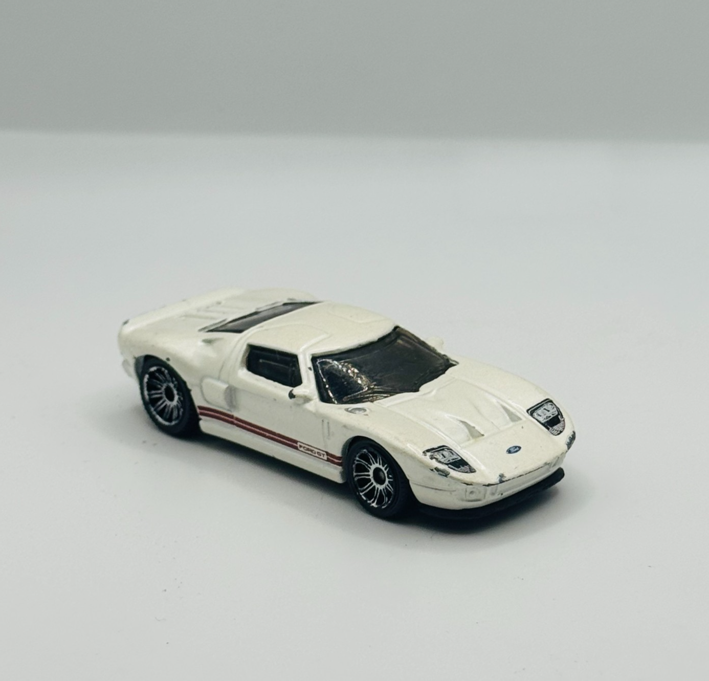 Matchbox - WHITE FORD GT 5-Pack Exclusive 2009 - 1:64 Scale Diecast