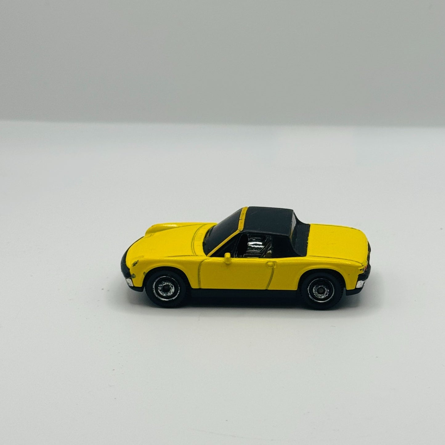 Matchbox - YELLOW VW PORSCHE 914 Classic Rides 5-Pack - 1:64 Scale Diecast