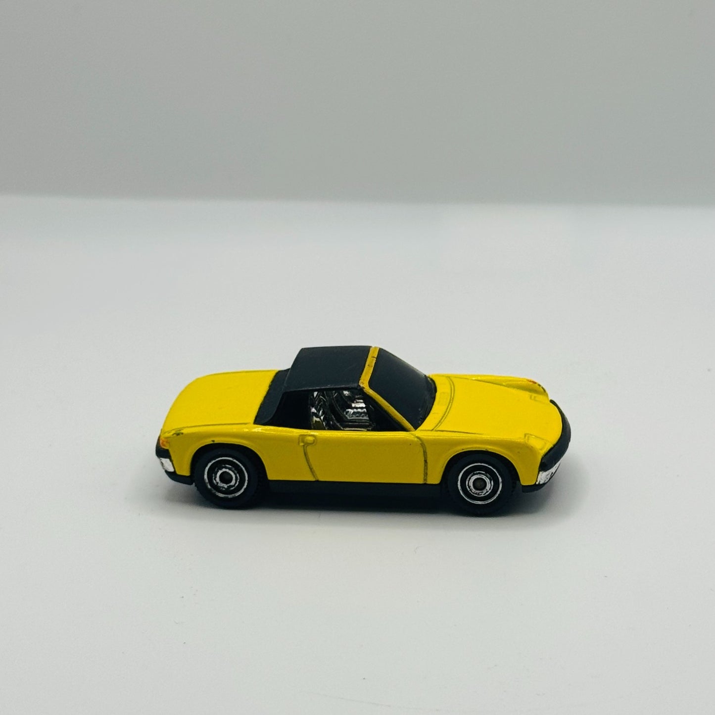 Matchbox - YELLOW VW PORSCHE 914 Classic Rides 5-Pack - 1:64 Scale Diecast