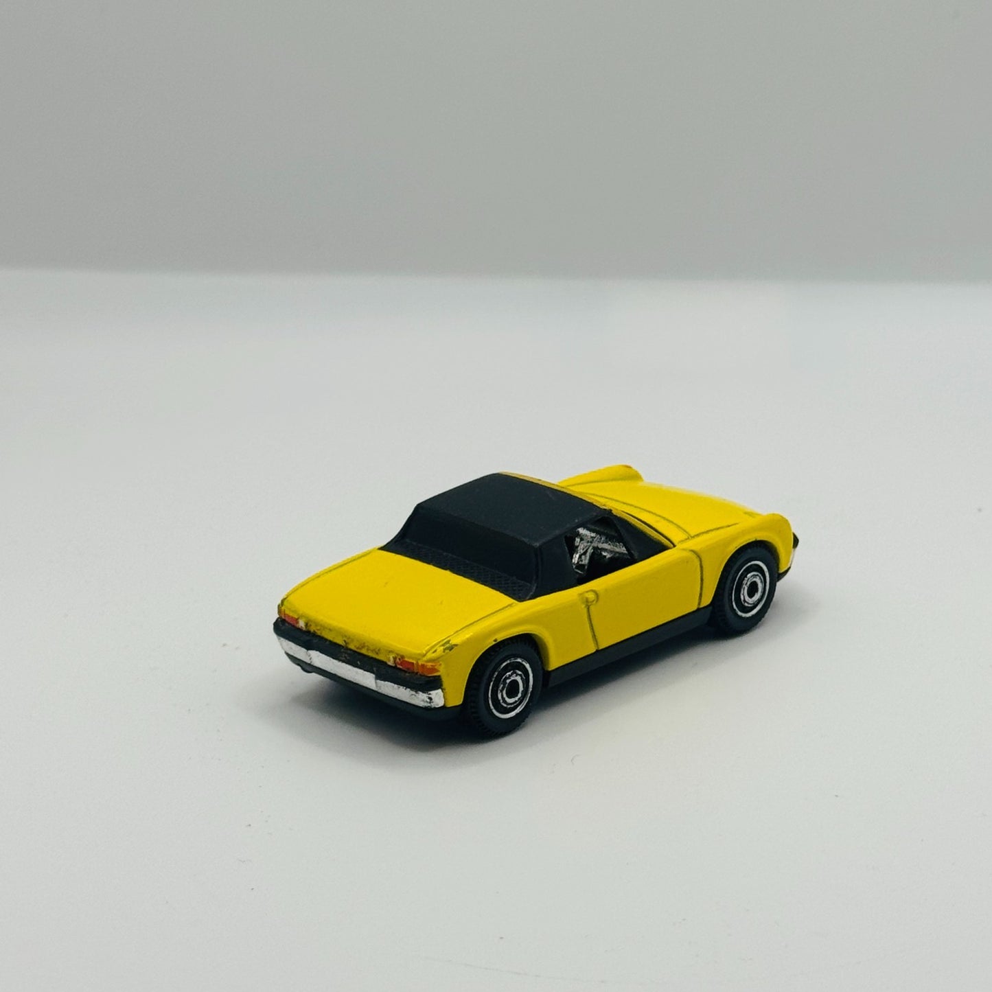 Matchbox - YELLOW VW PORSCHE 914 Classic Rides 5-Pack - 1:64 Scale Diecast