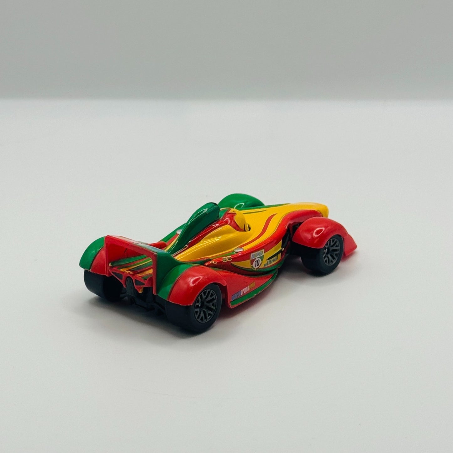 Disney Pixar Cars - RIP CLUTCHGONESKI WGP #11 - 1:55 Diecast