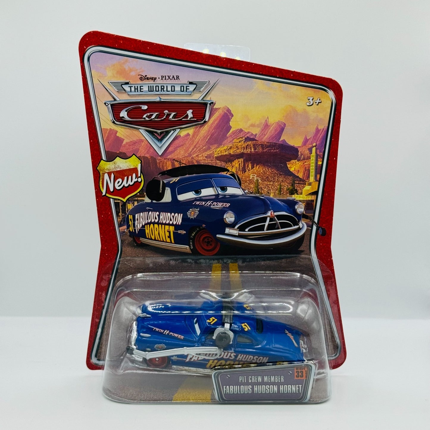 Disney Pixar Cars - PIT CREW MEMBER FABULOUS HUDSON HORNET DOC 2008 1:55 Diecast