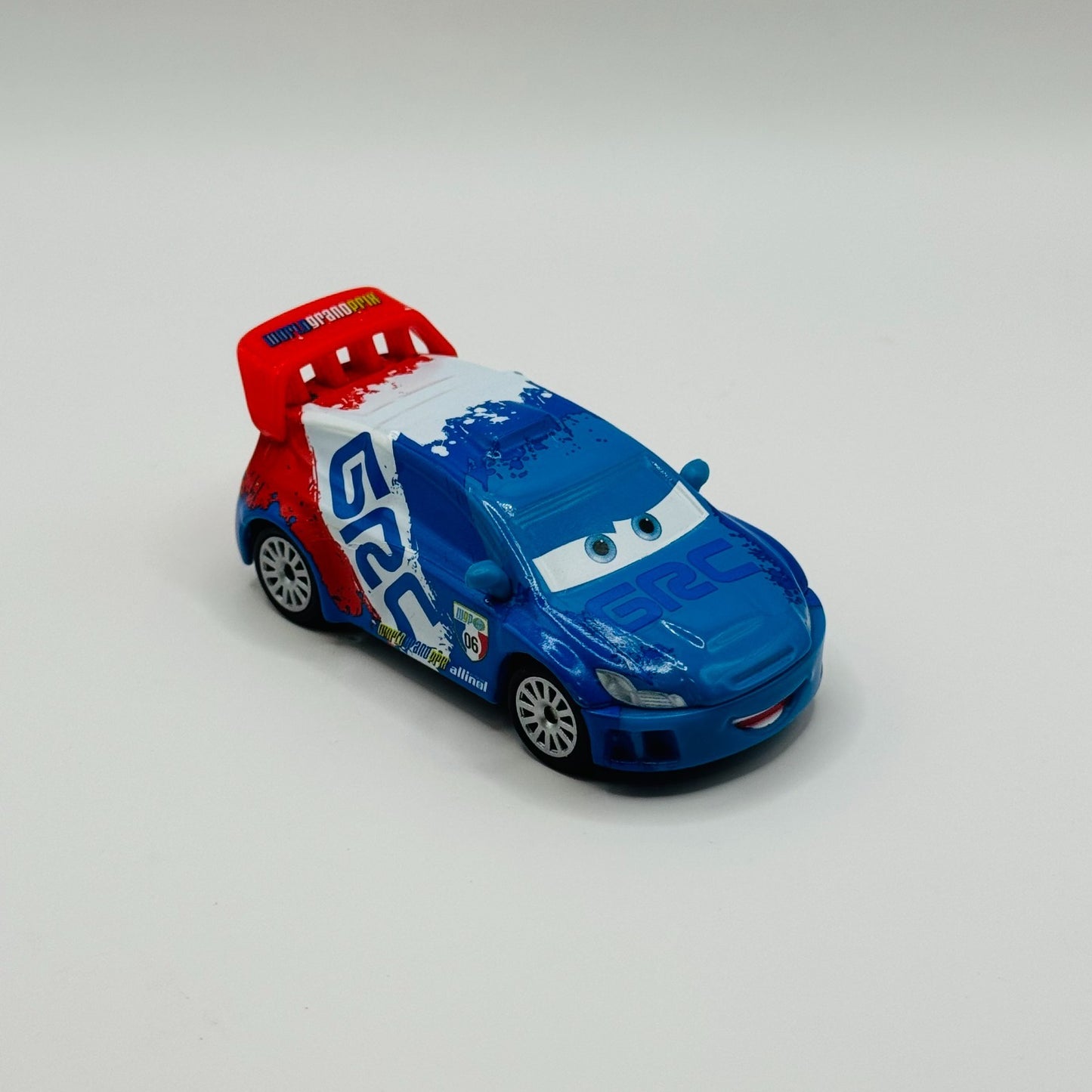 Disney Pixar Cars - RAOUL CAROULE RUBBER TIRES Cars 2 - 1:55 Diecast
