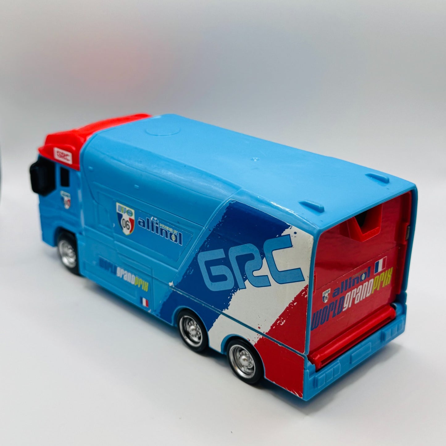 Disney Pixar Cars RAOUL CAROULE HAULER ANDRE Transforming Transporter 1:55 Scale