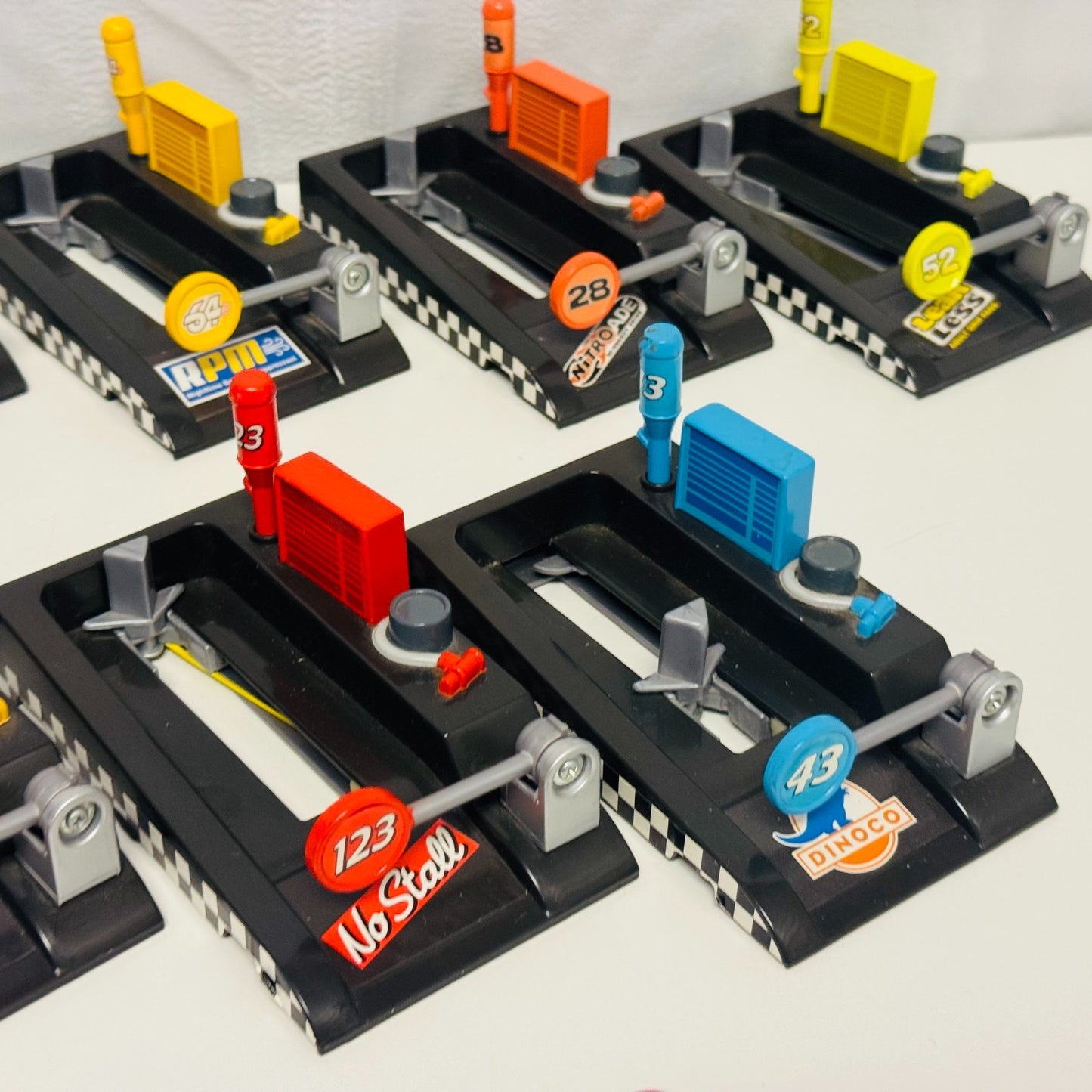 Disney Pixar Cars - PISTON CUP PIT RACE-OFF LAUNCHERS SET OF 15 - 1:55 Diecast