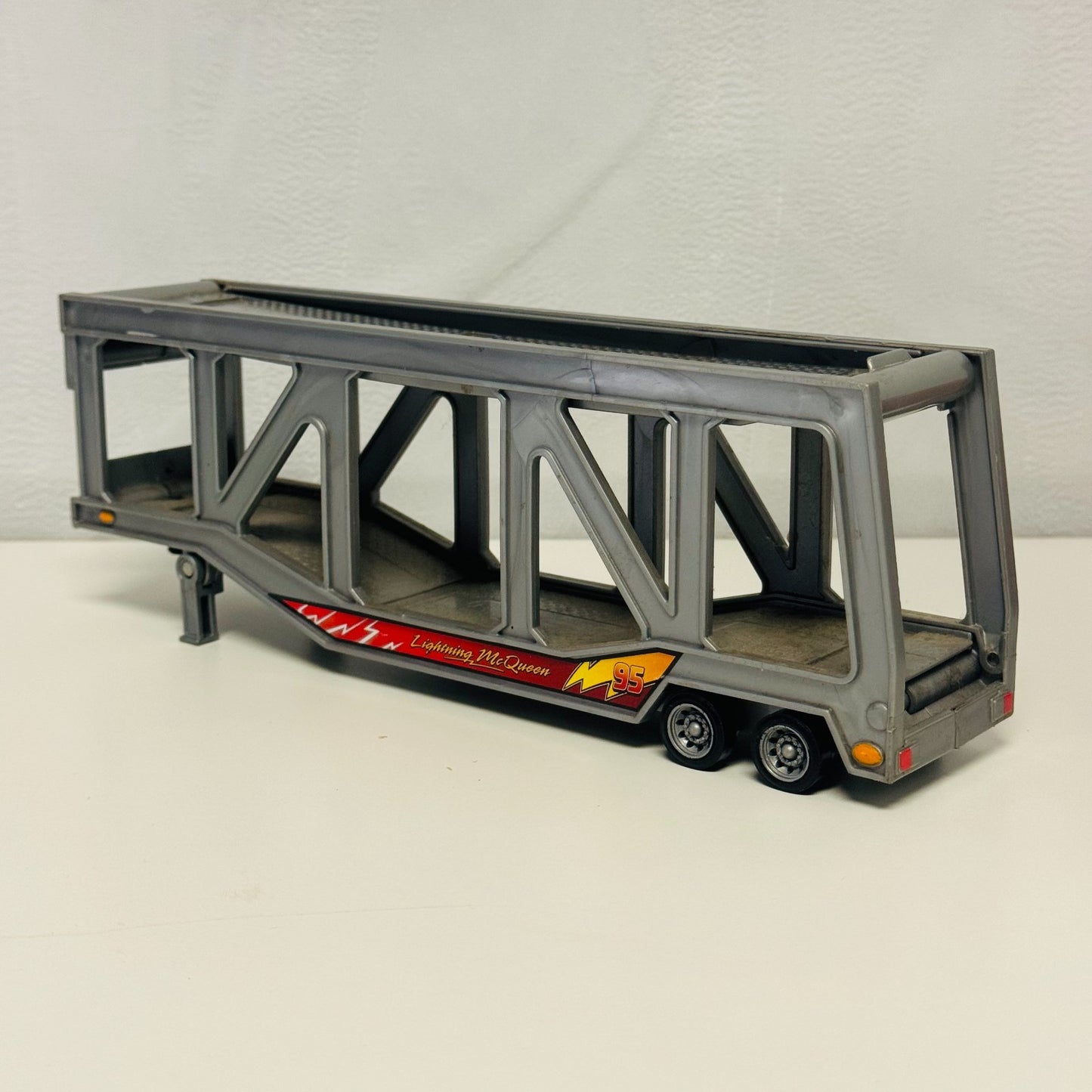 Disney Pixar Cars - MACK TRANSPORTER TRUCK HAULER (Back)FITS 6 CARS - 1:55 Scale