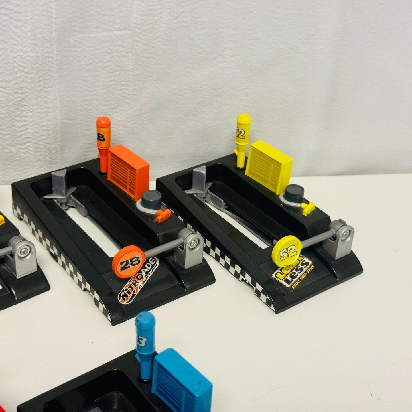 Disney Pixar Cars - PISTON CUP PIT RACE-OFF LAUNCHERS SET OF 15 - 1:55 Diecast